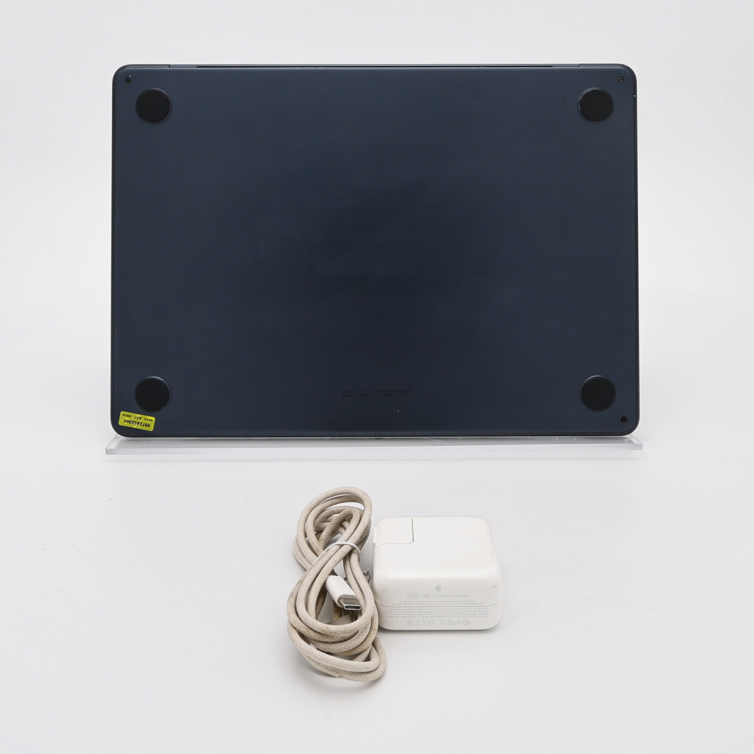 95新 Apple MacBook Air 22年 13寸 M2（8+8核） 8G RAM 256G SSD 午夜色