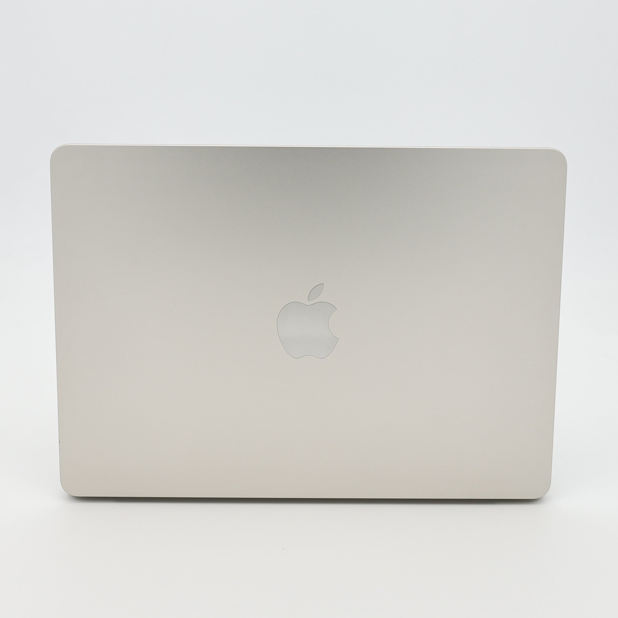 95新 Apple MacBook Air 22年 13寸 M2（8+8核） 8G RAM 256G SSD 星光色