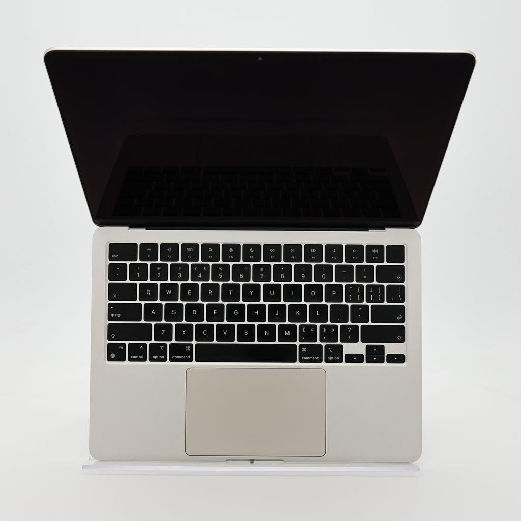 95新 Apple MacBook Air 22年 13寸 M2（8+8核） 8G RAM 256G SSD 星光色