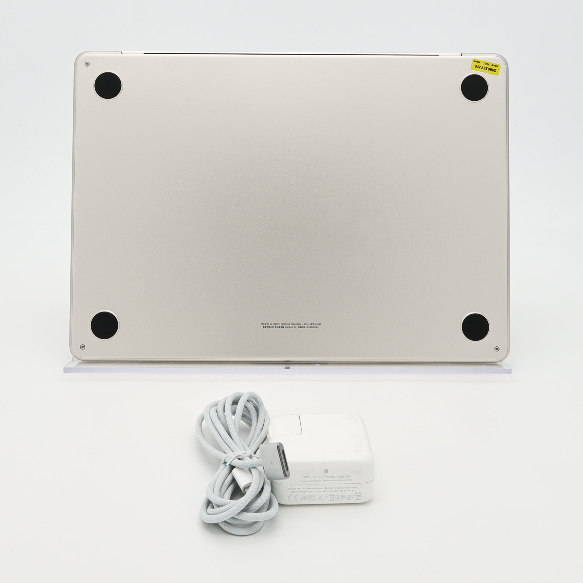95新 Apple MacBook Air 22年 13寸 M2（8+8核） 8G RAM 256G SSD 星光色