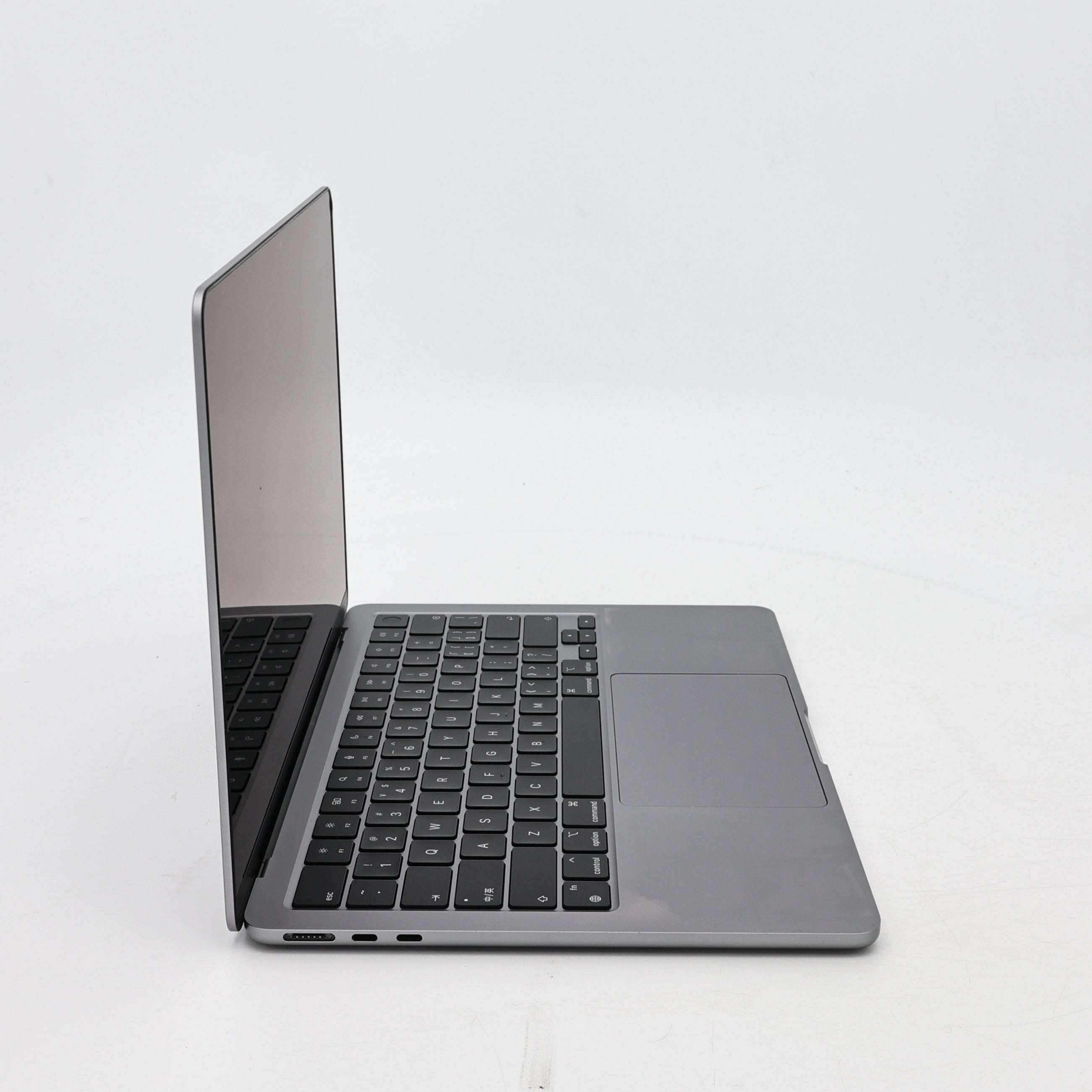 95新 Apple MacBook Air 22年 13寸 M2（8+8核） 8G RAM 256G SSD 深空灰色