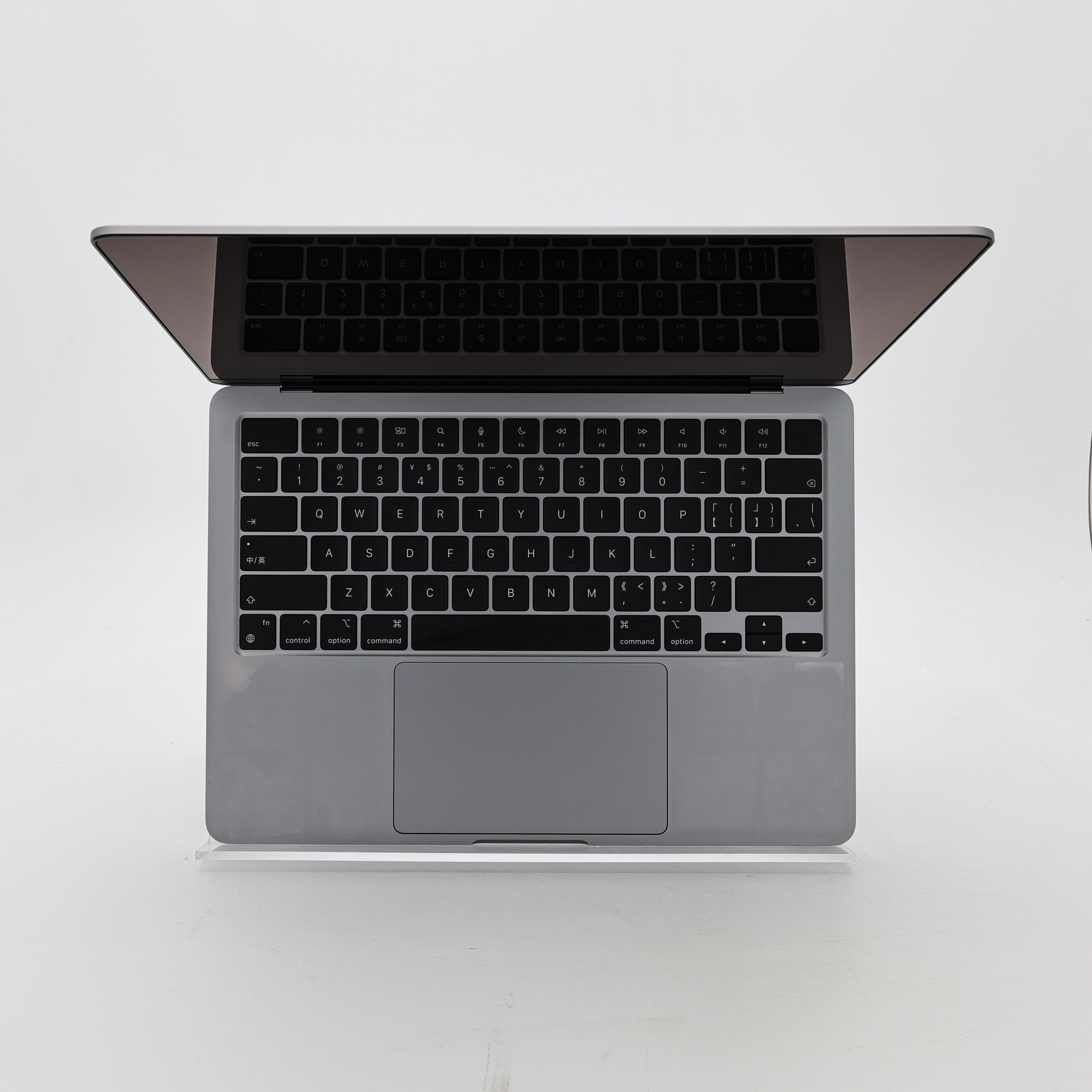 95新 Apple MacBook Air 22年 13寸 M2（8+8核） 8G RAM 256G SSD 深空灰色