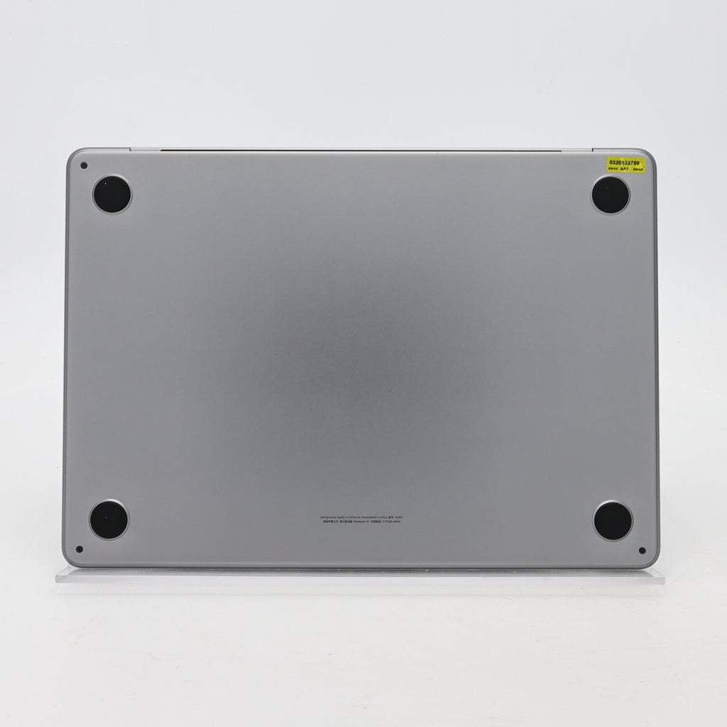 95新 Apple MacBook Air 22年 13寸 M2（8+8核） 8G RAM 256G SSD 深空灰色