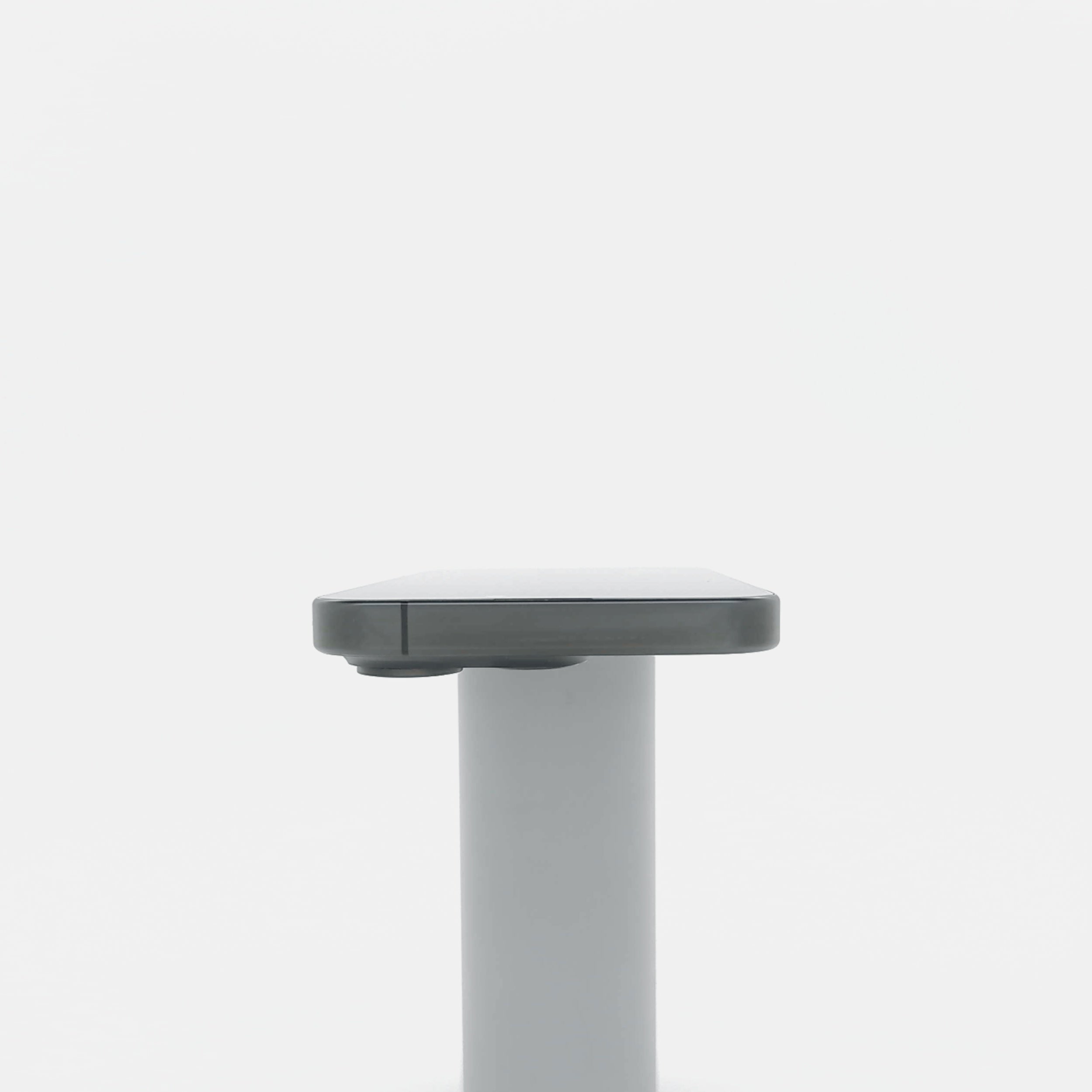 95新 Apple iPhone 15 Pro 128G 黑色鈦金屬 中國大陸版