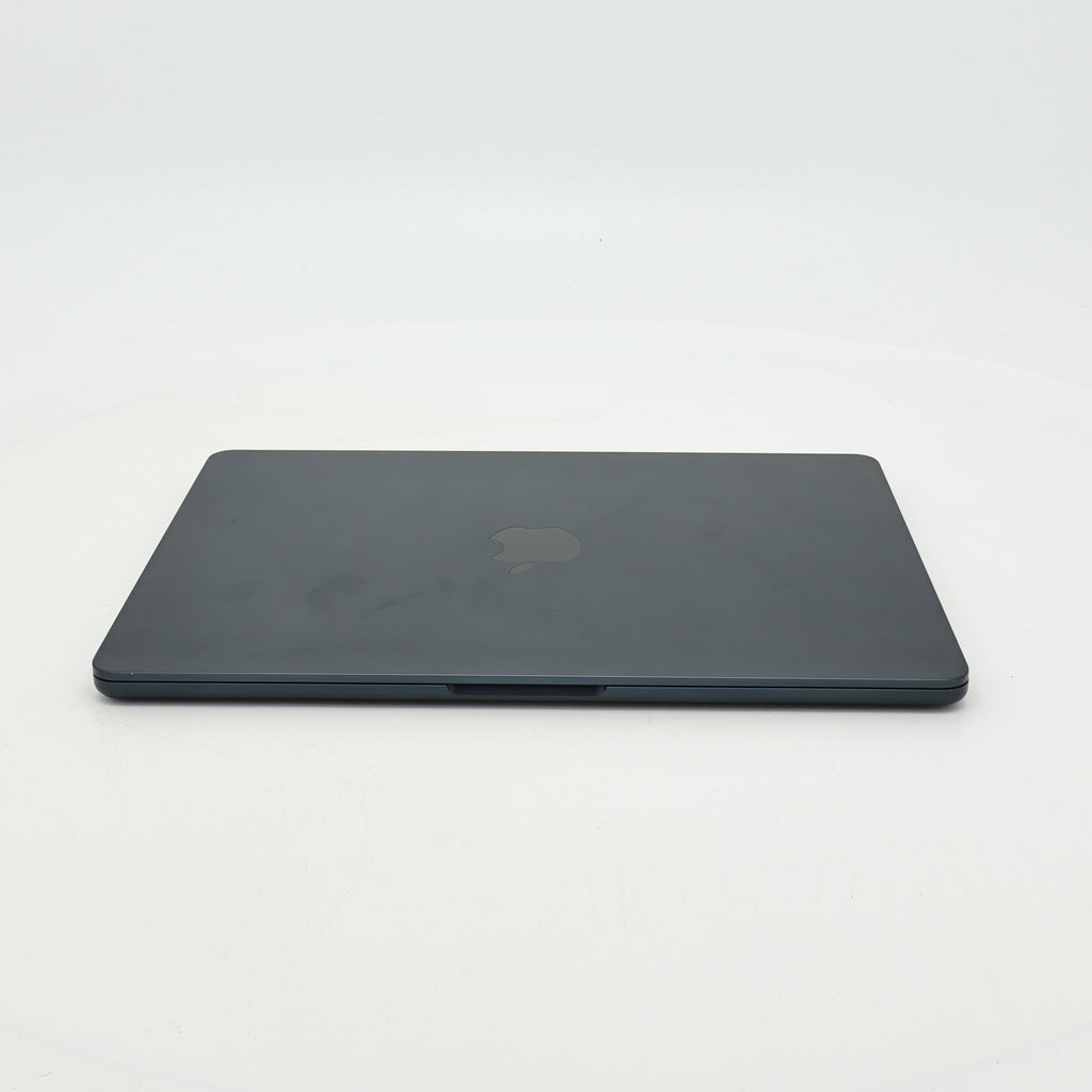 95新 Apple MacBook Air 22年 13寸 M2（8+8核） 8G RAM 256G SSD 午夜色