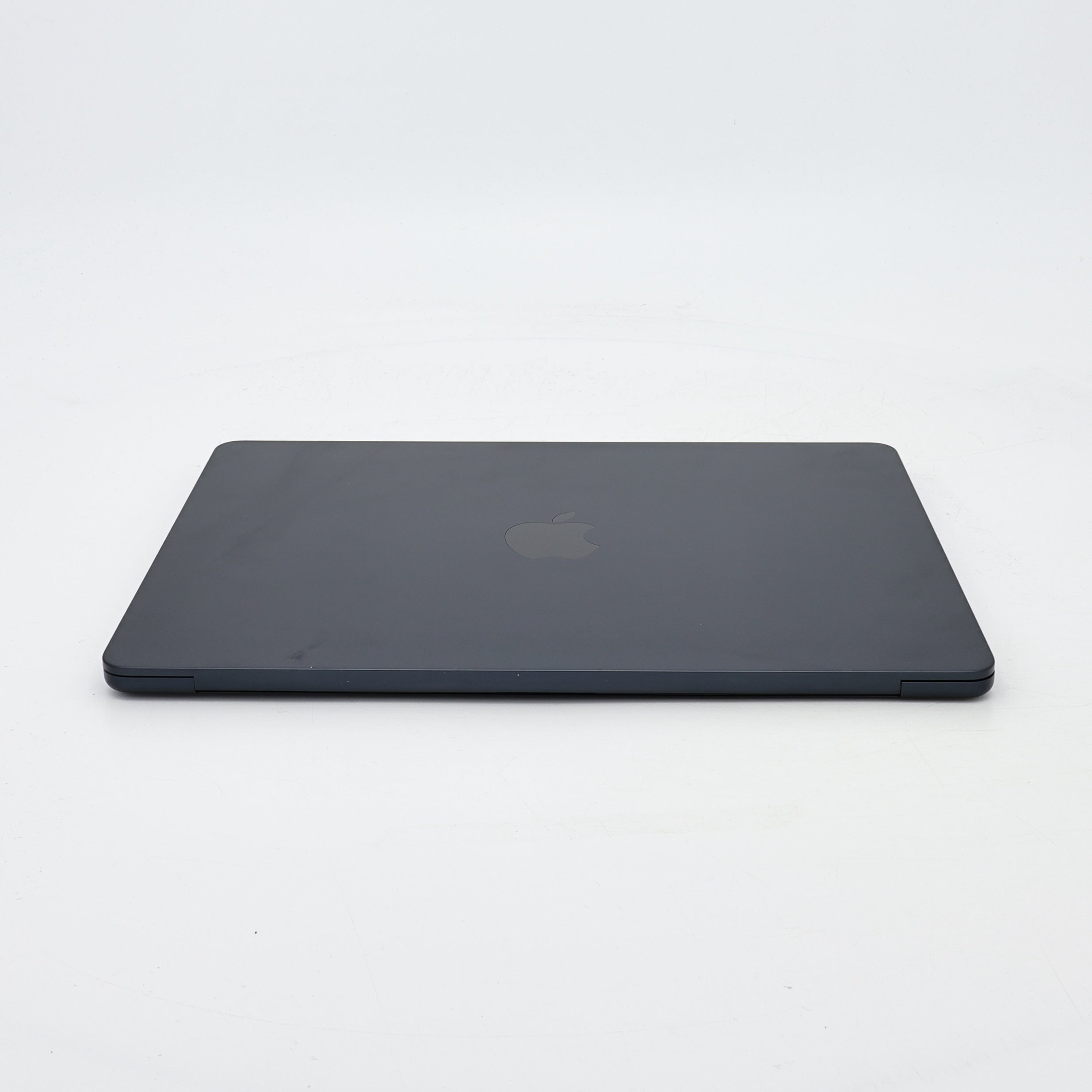 95新 Apple MacBook Air 22年 13寸 M2（8+8核） 8G RAM 256G SSD 午夜色
