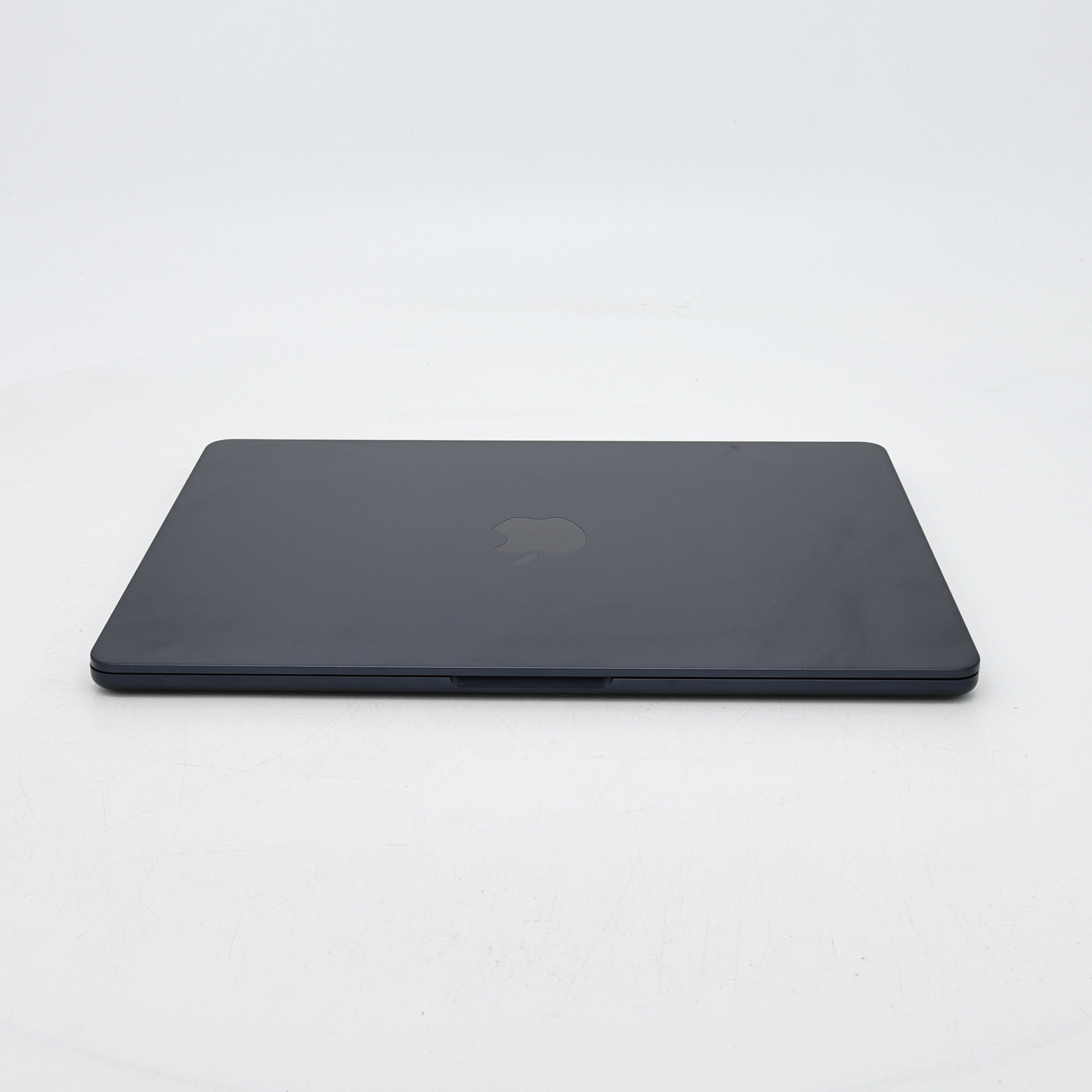 95新 Apple MacBook Air 22年 13寸 M2（8+8核） 8G RAM 256G SSD 午夜色