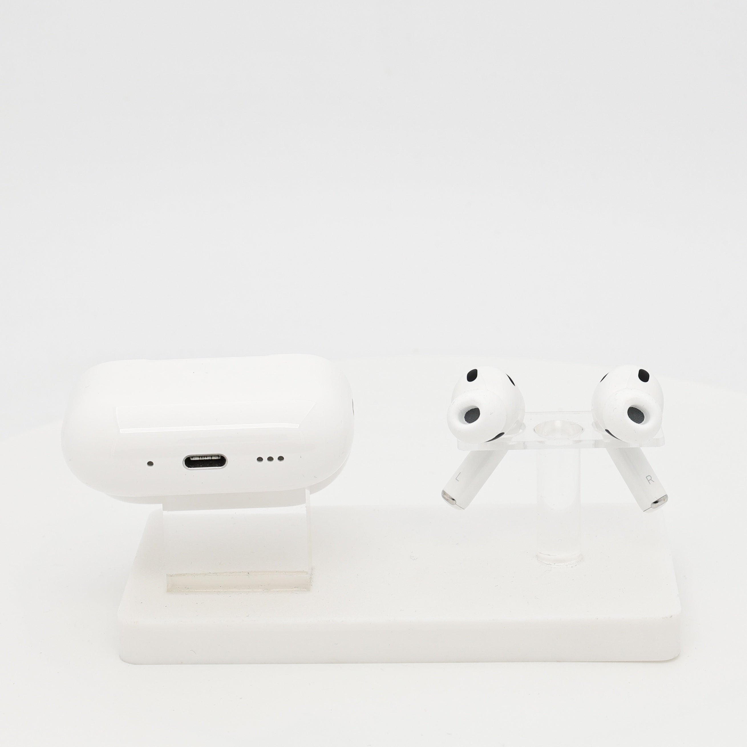 99新 Apple AirPods Pro 3 白色