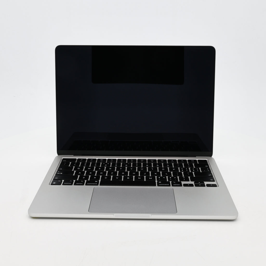 95新 Apple MacBook Air 22年 13寸 M2（8+8核） 8G RAM 256G SSD 銀色