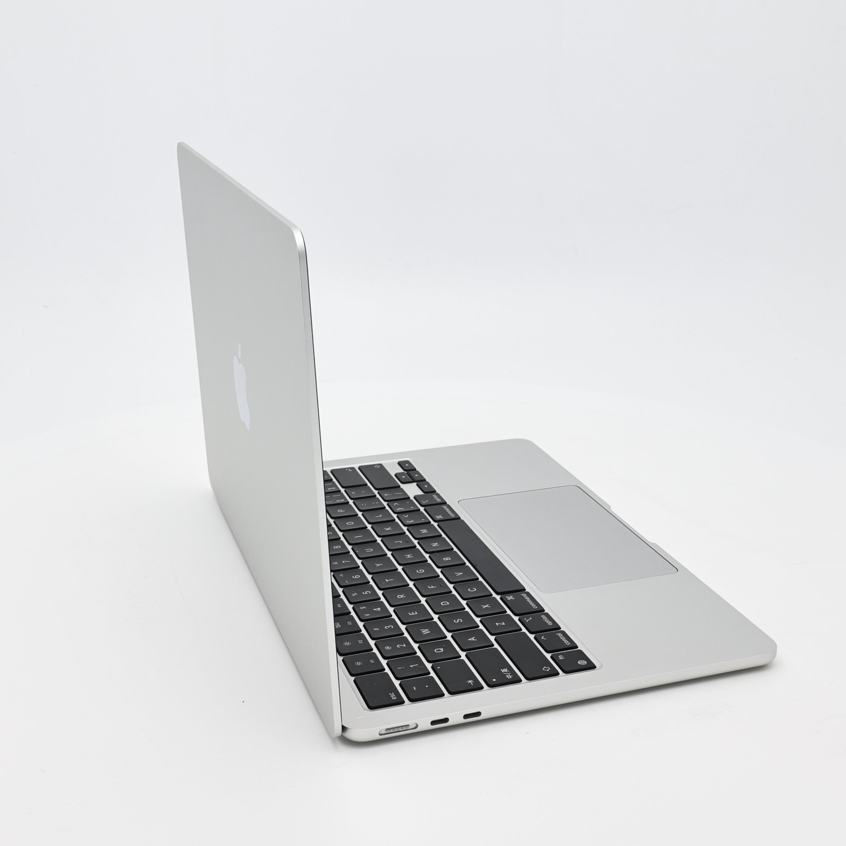 95新 Apple MacBook Air 22年 13寸 M2（8+8核） 8G RAM 256G SSD 銀色