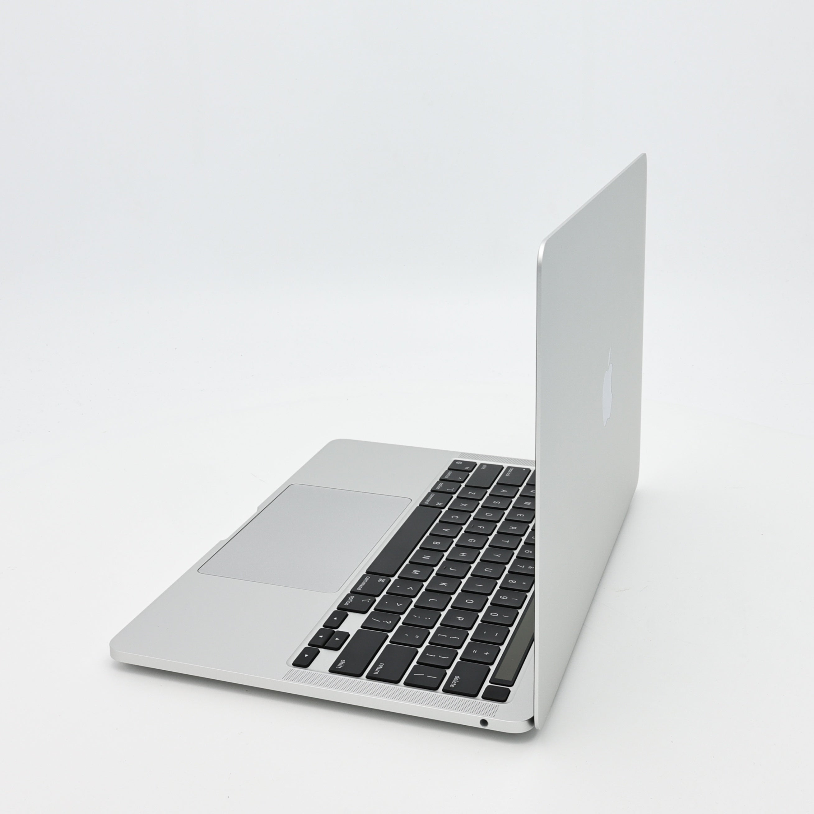 99新 Apple MacBook Pro 22年 13寸 M2（8+10核） 8G RAM 512G SSD 銀色