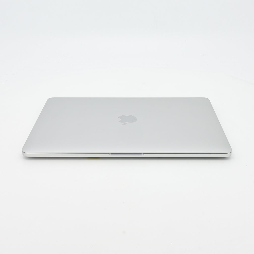 99新 Apple MacBook Pro 22年 13寸 M2（8+10核） 8G RAM 512G SSD 銀色
