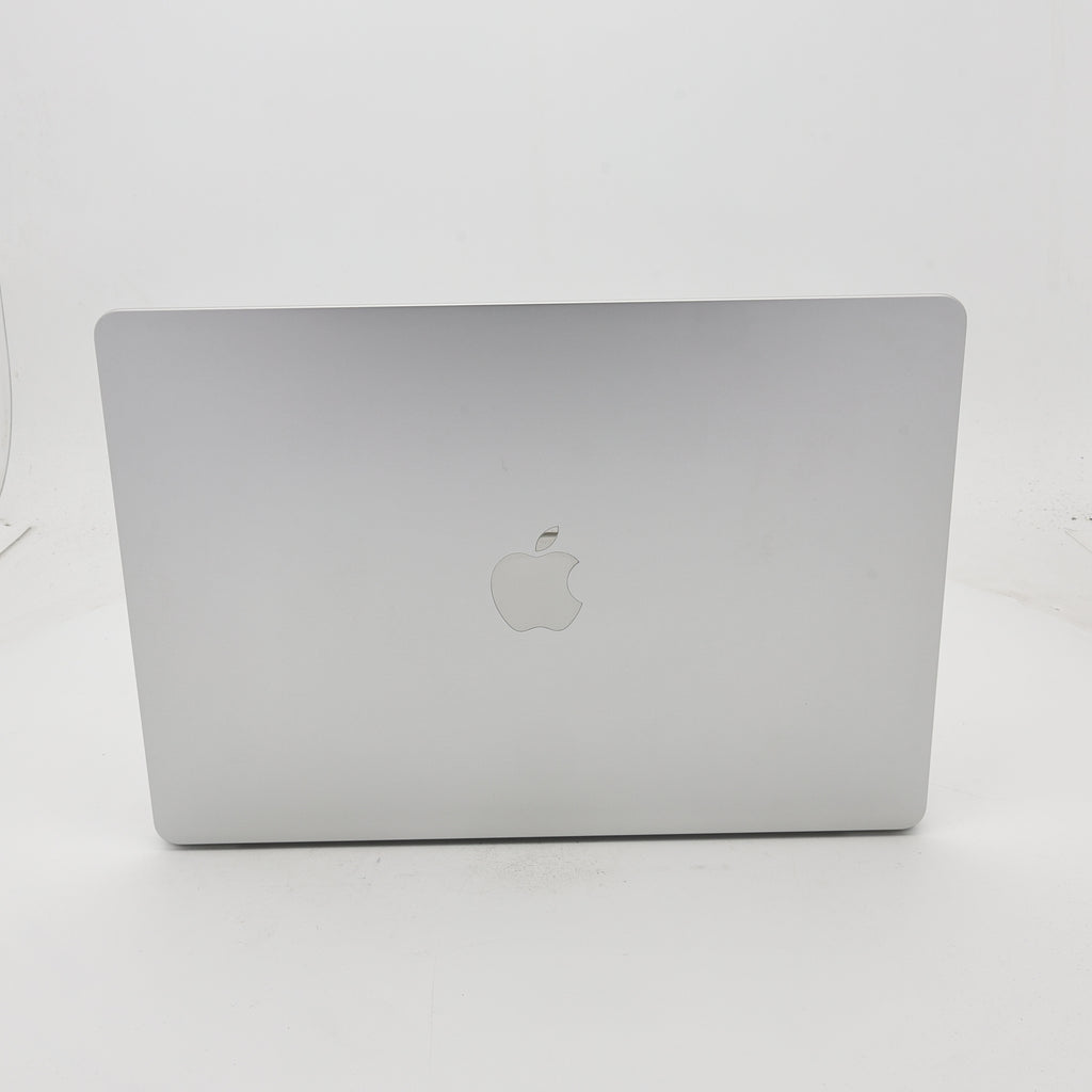 95新 Apple MacBook Air 24年 15寸 M3（8+10核） 8G RAM 256G SSD 銀色