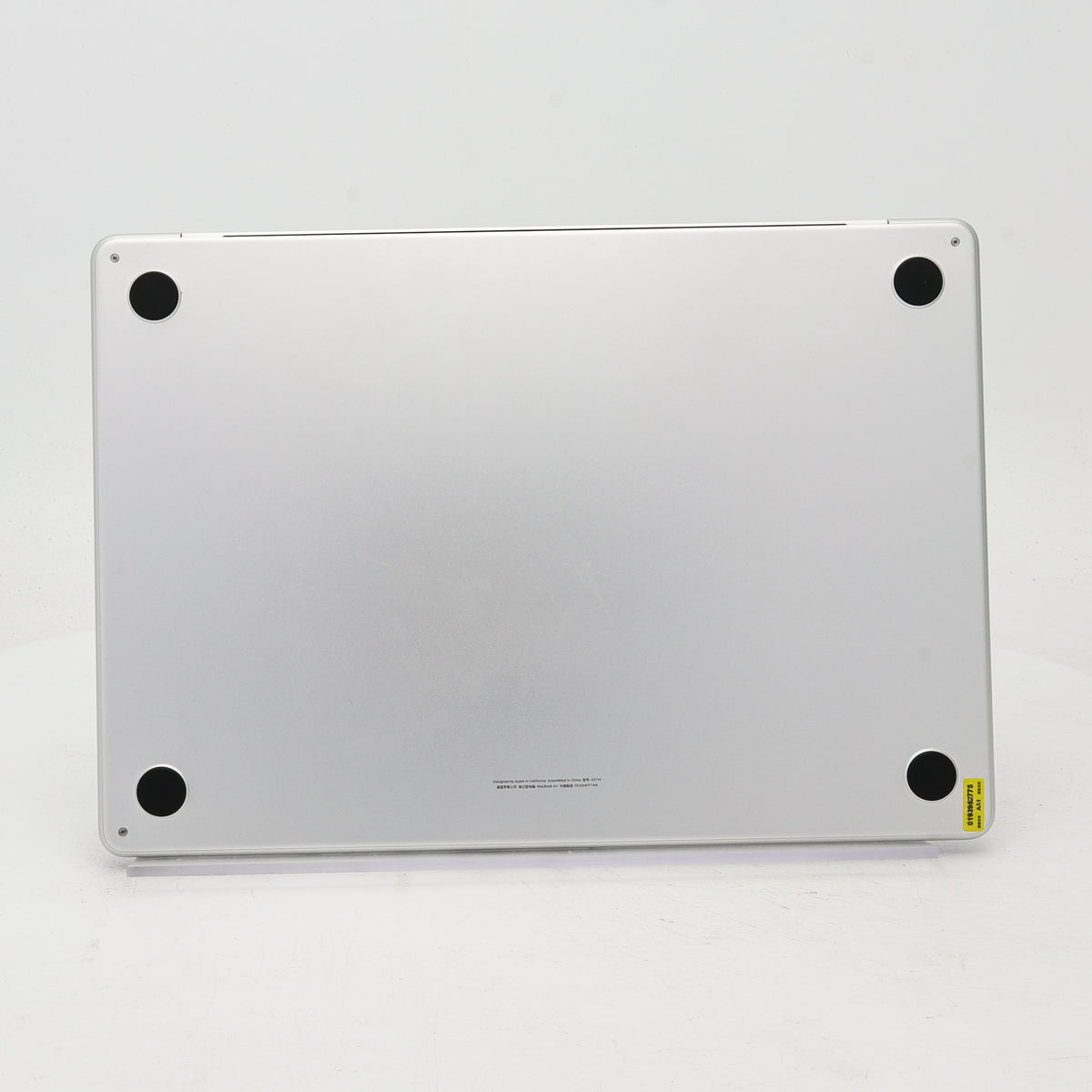 95新 Apple MacBook Air 24年 15寸 M3（8+10核） 8G RAM 256G SSD 銀色