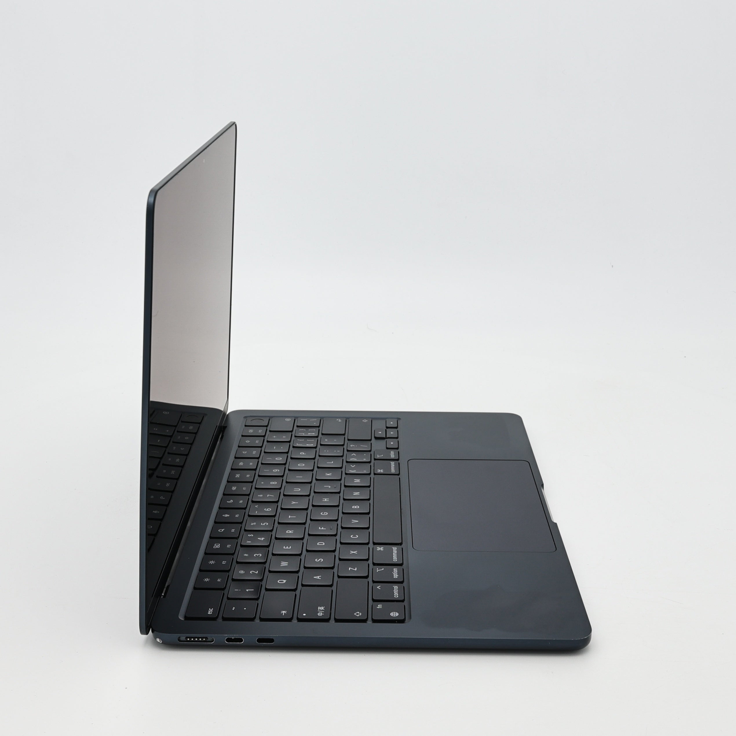 95新 Apple MacBook Air 24年 13寸 M3（8+8核） 8G RAM 256G SSD 午夜色