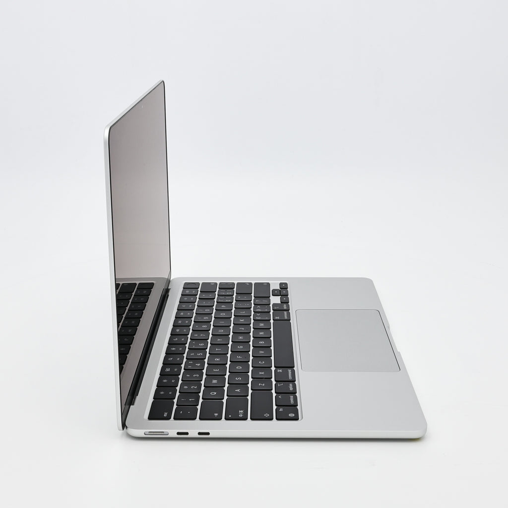 95新 Apple MacBook Air 24年 13寸 M3（8+8核） 8G RAM 256G SSD 銀色