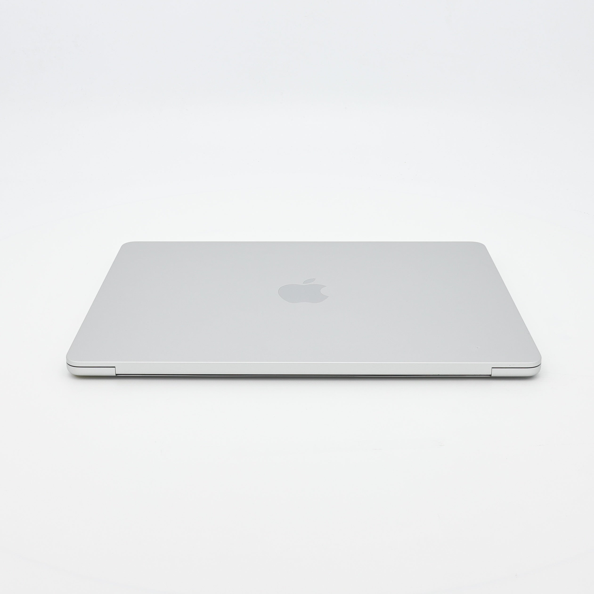 95新 Apple MacBook Air 24年 13寸 M3（8+8核） 8G RAM 256G SSD 銀色
