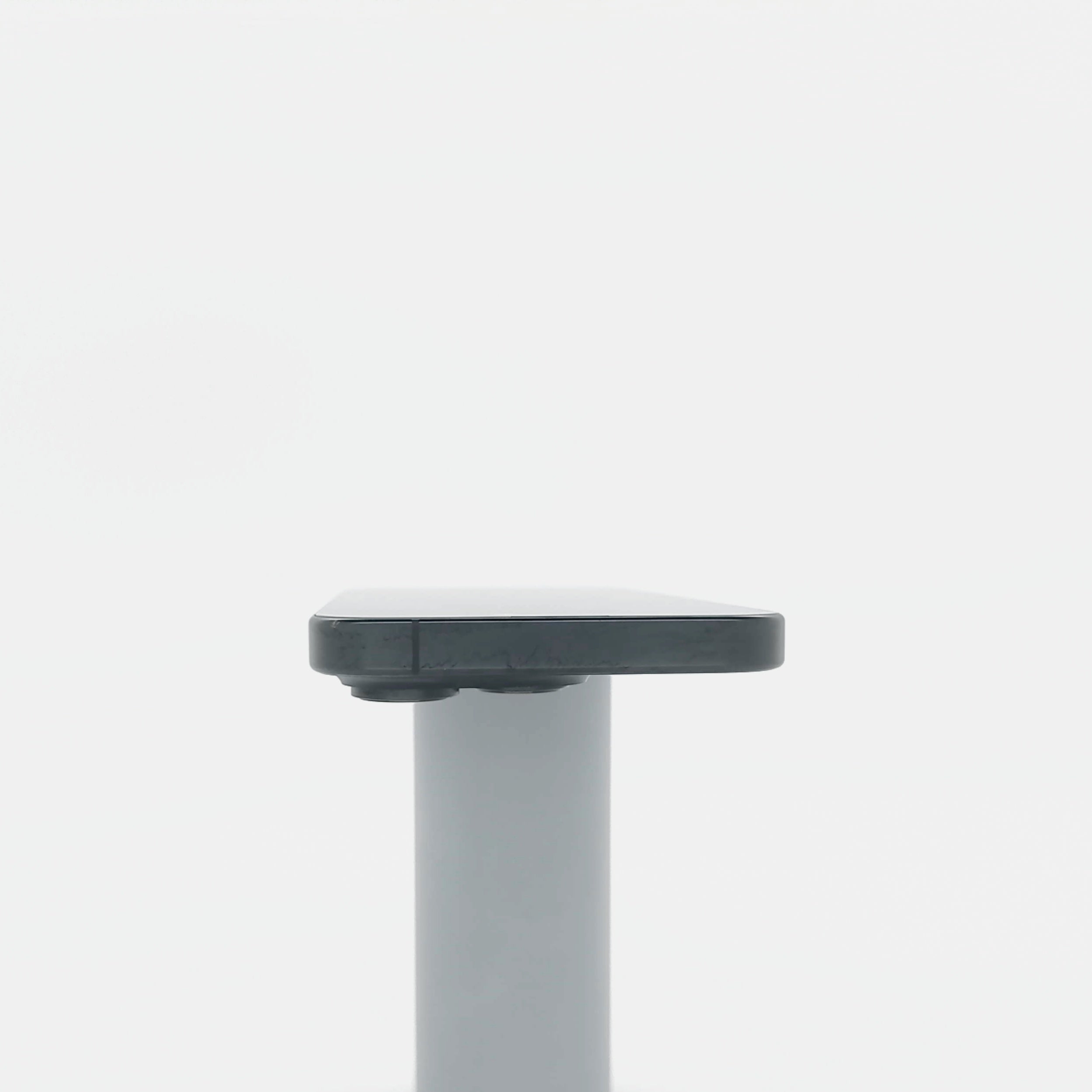 95新 Apple iPhone 16 Pro 128G 黑色鈦金屬 中國大陸版