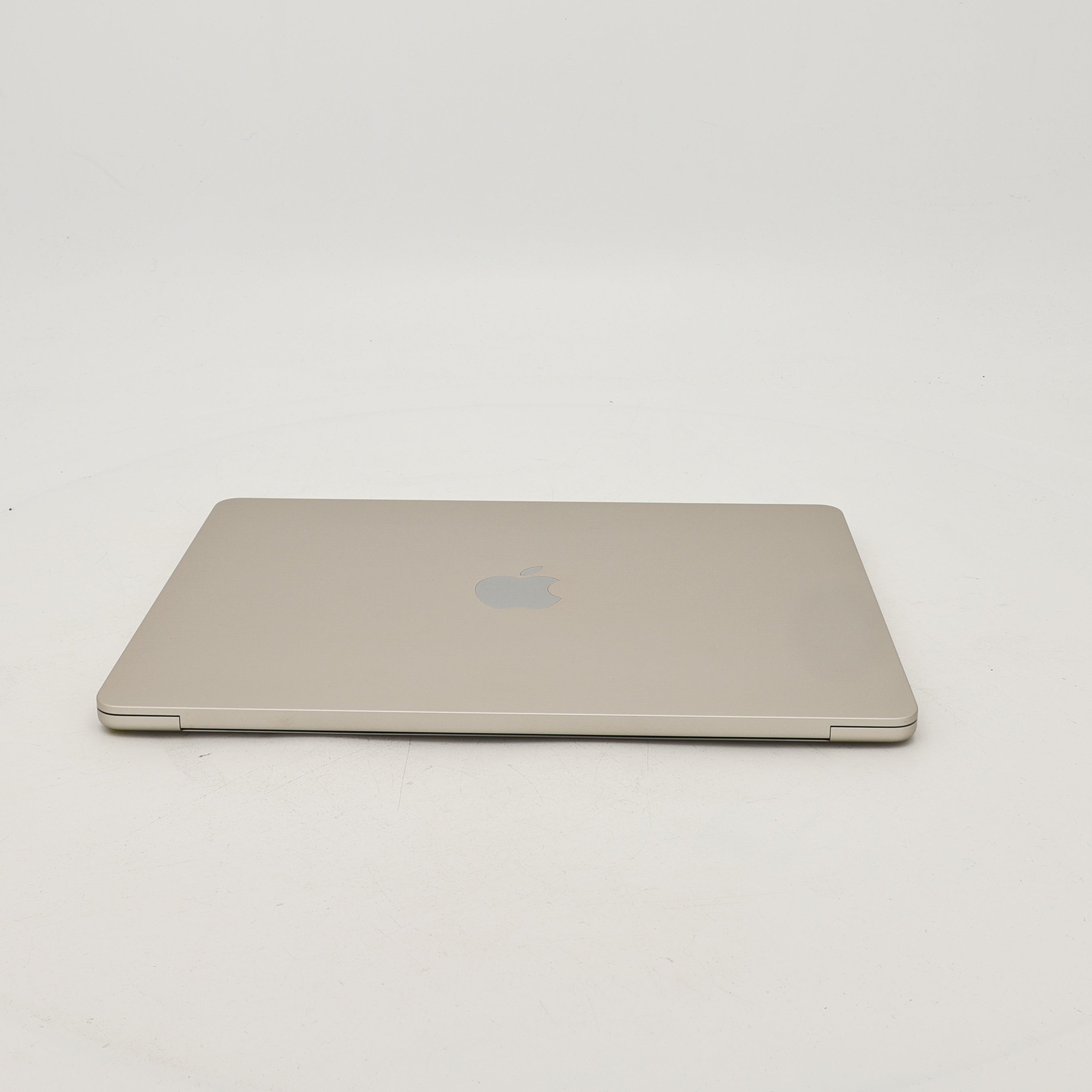 95新 Apple MacBook Air 24年 13寸 M3（8+8核） 8G RAM 256G SSD 星光色