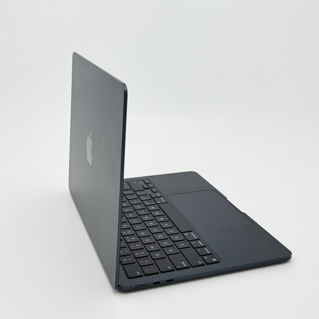 95新 Apple MacBook Air 24年 13寸 M3（8+8核） 8G RAM 256G SSD 午夜色