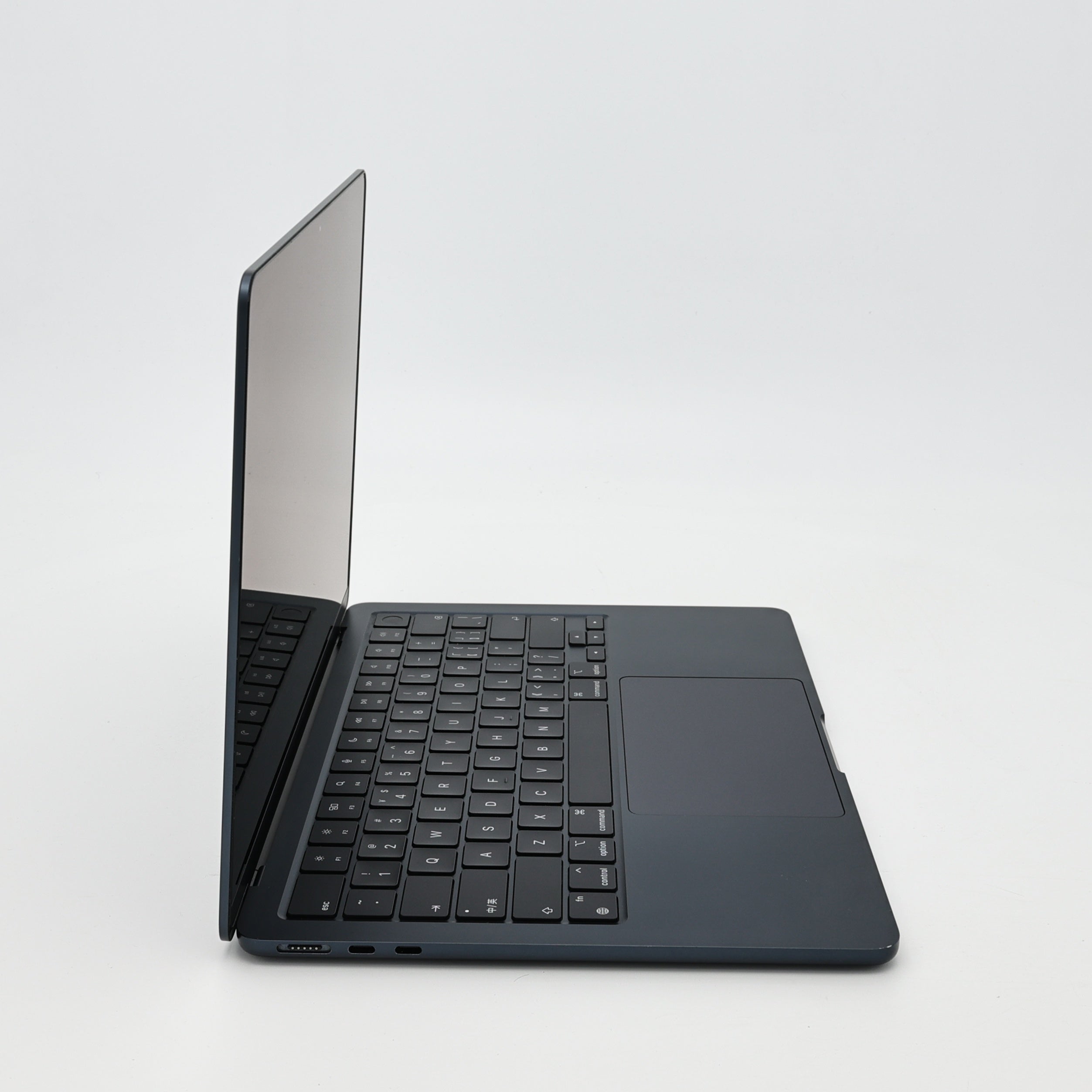 95新 Apple MacBook Air 24年 13寸 M3（8+8核） 8G RAM 256G SSD 午夜色