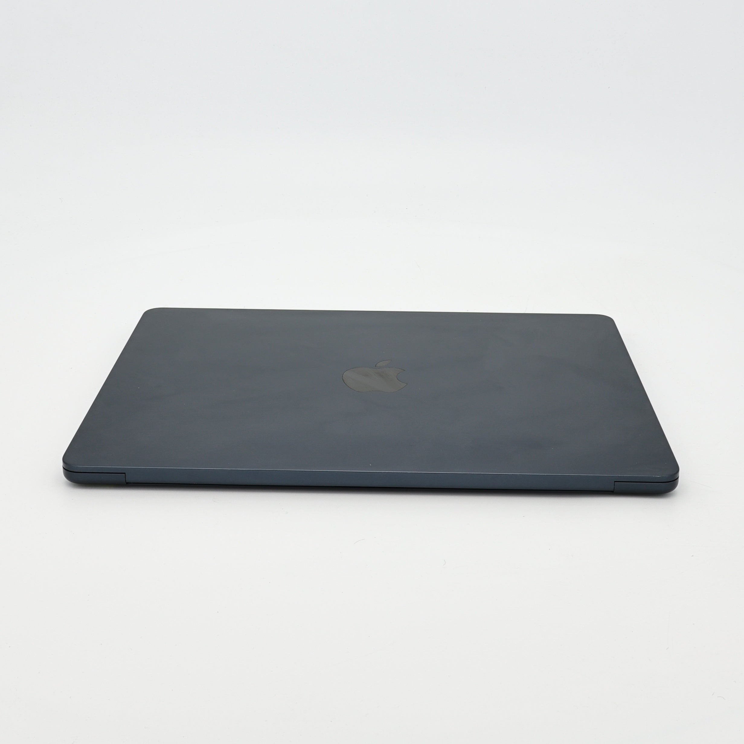 95新 Apple MacBook Air 24年 13寸 M3（8+8核） 8G RAM 256G SSD 午夜色