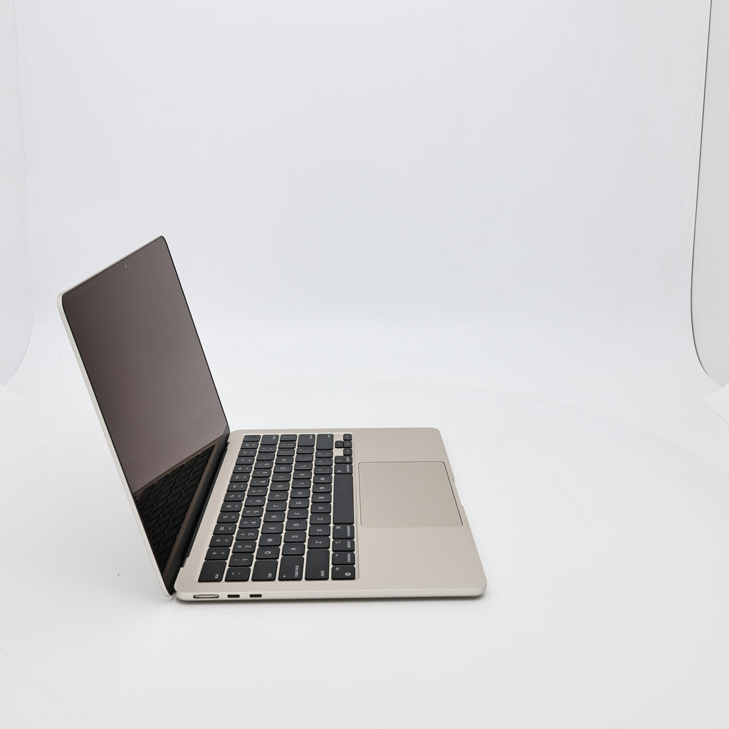 95新 Apple MacBook Air 22年 13寸 M2（8+8核） 8G RAM 256G SSD 星光色