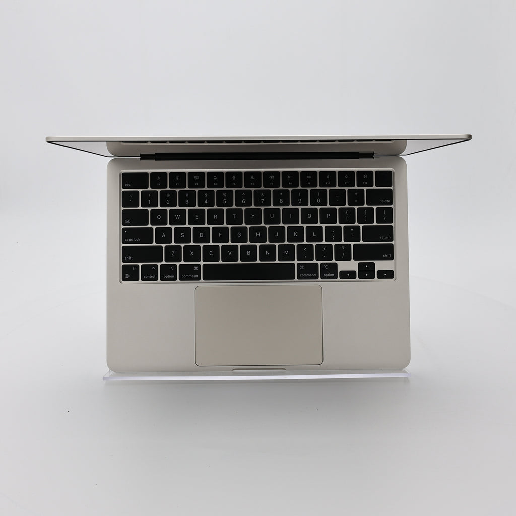 95新 Apple MacBook Air 22年 13寸 M2（8+8核） 8G RAM 256G SSD 星光色