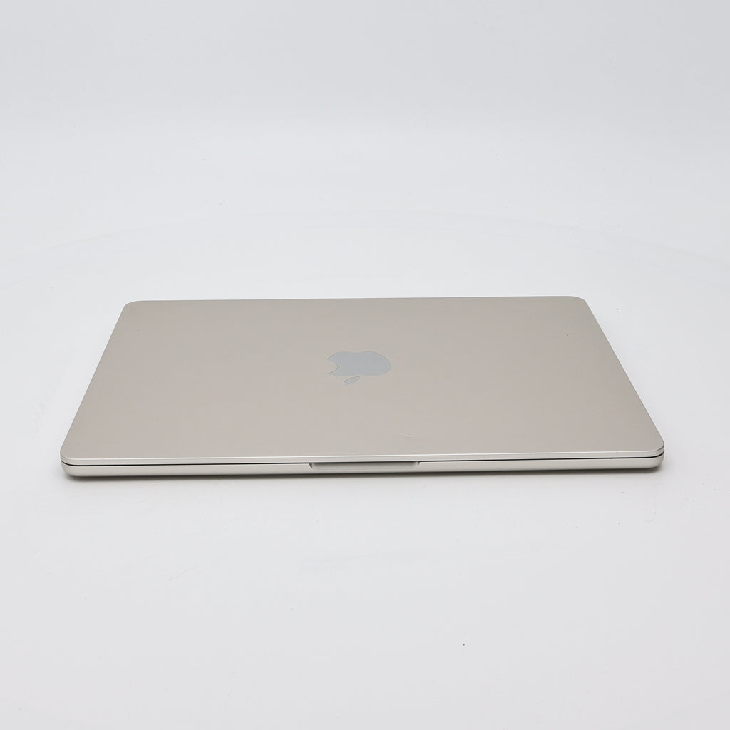 95新 Apple MacBook Air 22年 13寸 M2（8+8核） 8G RAM 256G SSD 星光色