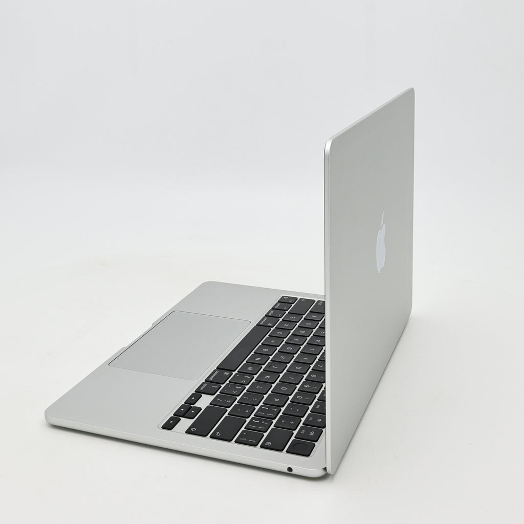 95新 Apple MacBook Air 24年 13寸 M3（8+8核） 8G RAM 256G SSD 銀色