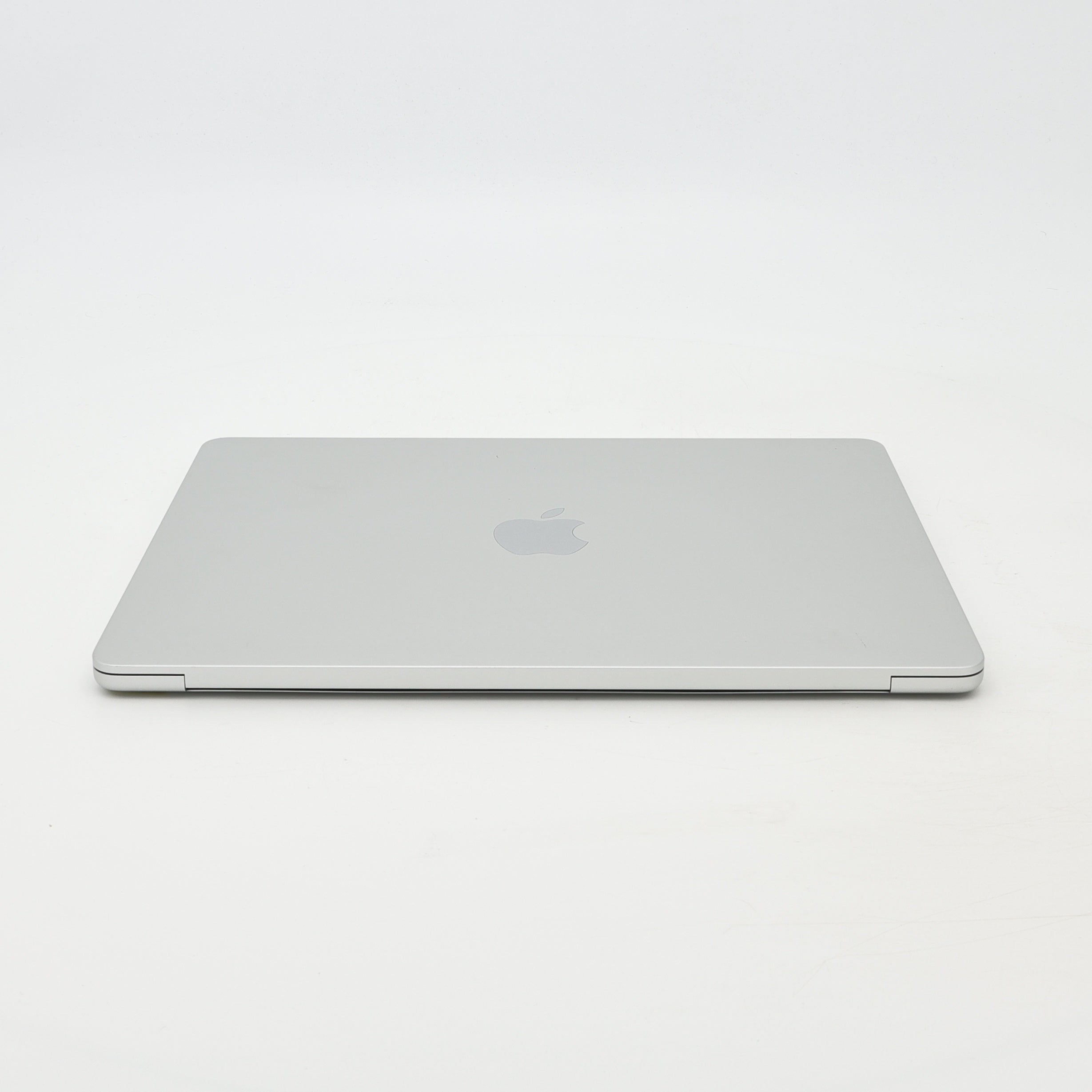 95新 Apple MacBook Air 24年 13寸 M3（8+8核） 8G RAM 256G SSD 銀色