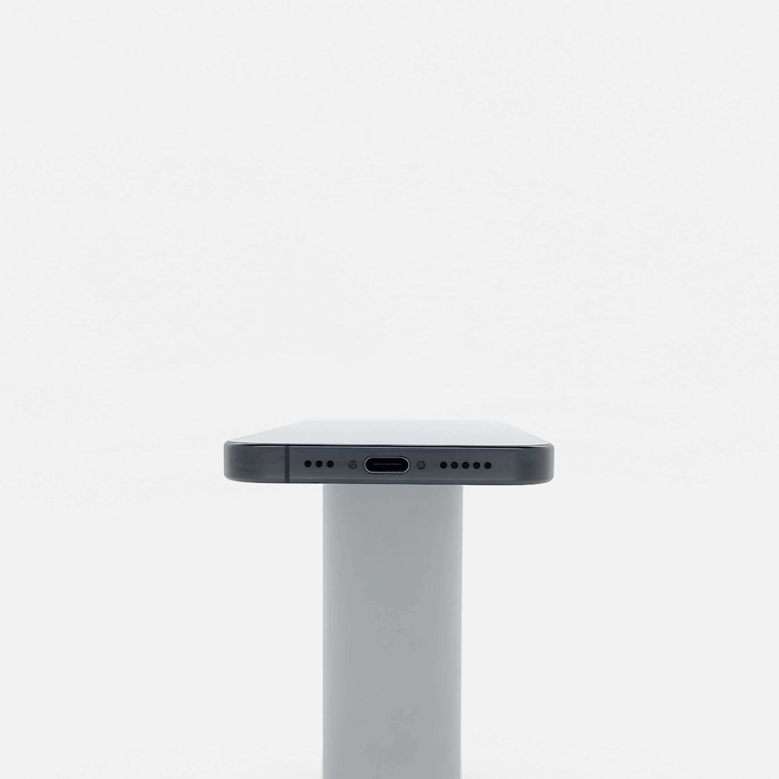 95新 Apple iPhone 16 Pro 128G 黑色鈦金屬 中國大陸版