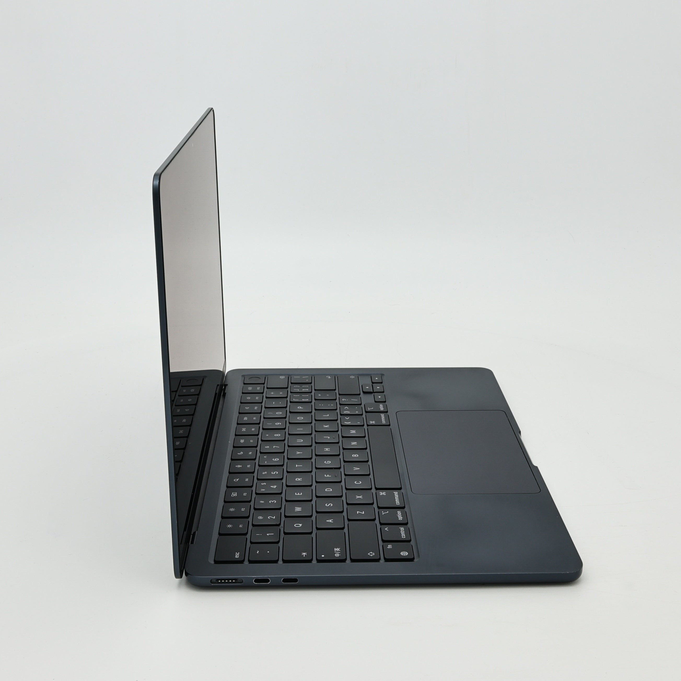95新 Apple MacBook Air 24年 13寸 M3（8+8核） 8G RAM 256G SSD 午夜色