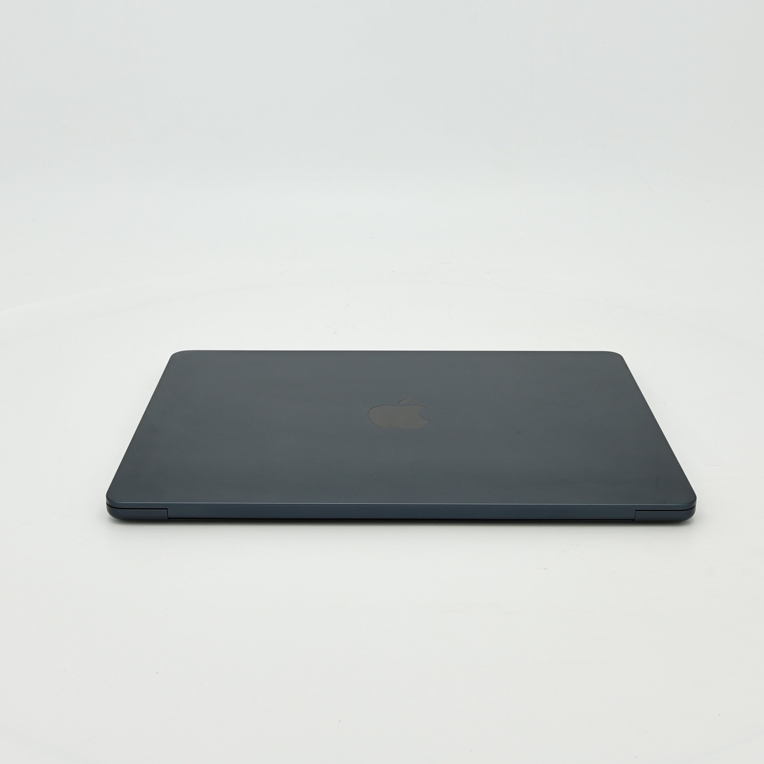 95新 Apple MacBook Air 24年 13寸 M3（8+8核） 8G RAM 256G SSD 午夜色