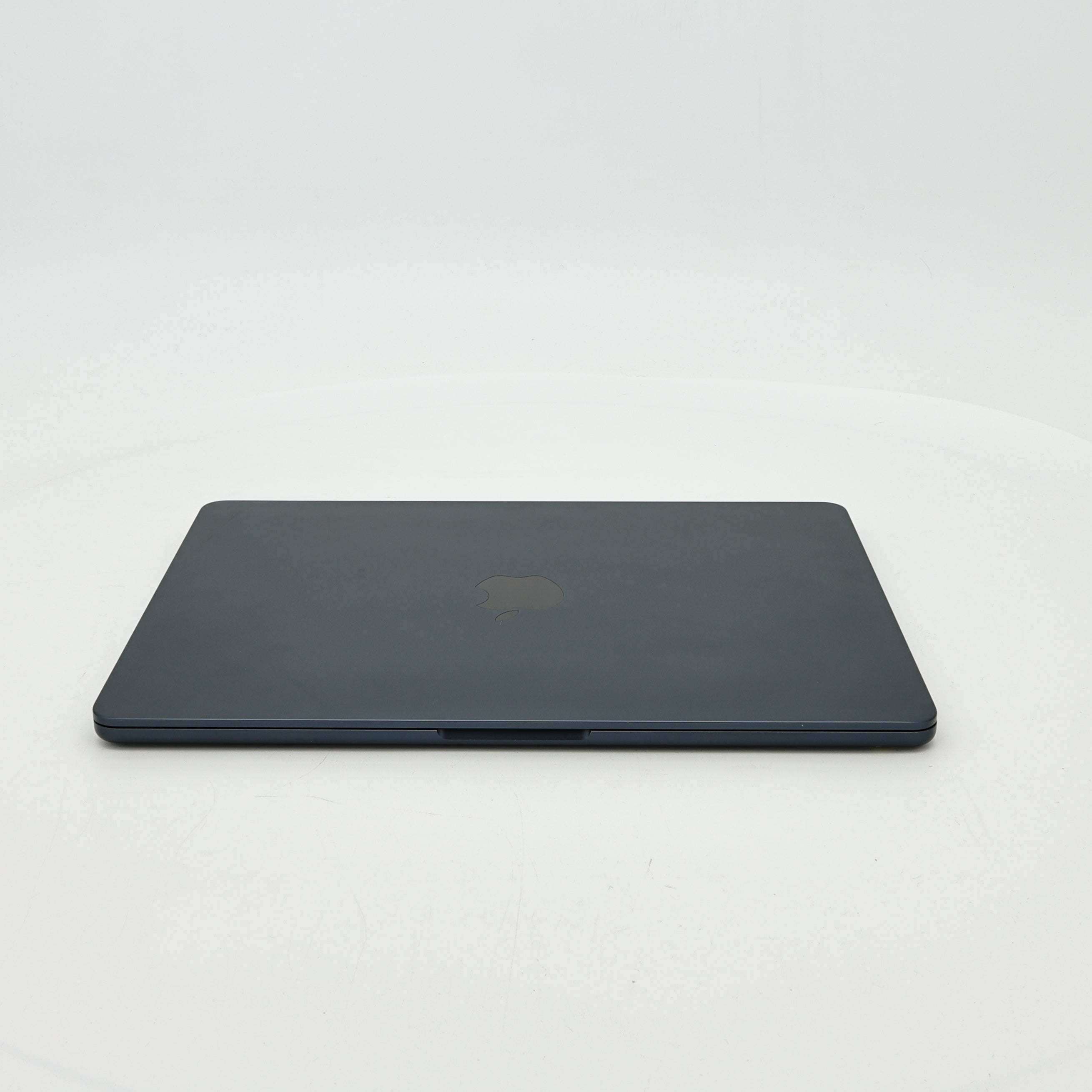 95新 Apple MacBook Air 24年 13寸 M3（8+8核） 8G RAM 256G SSD 午夜色