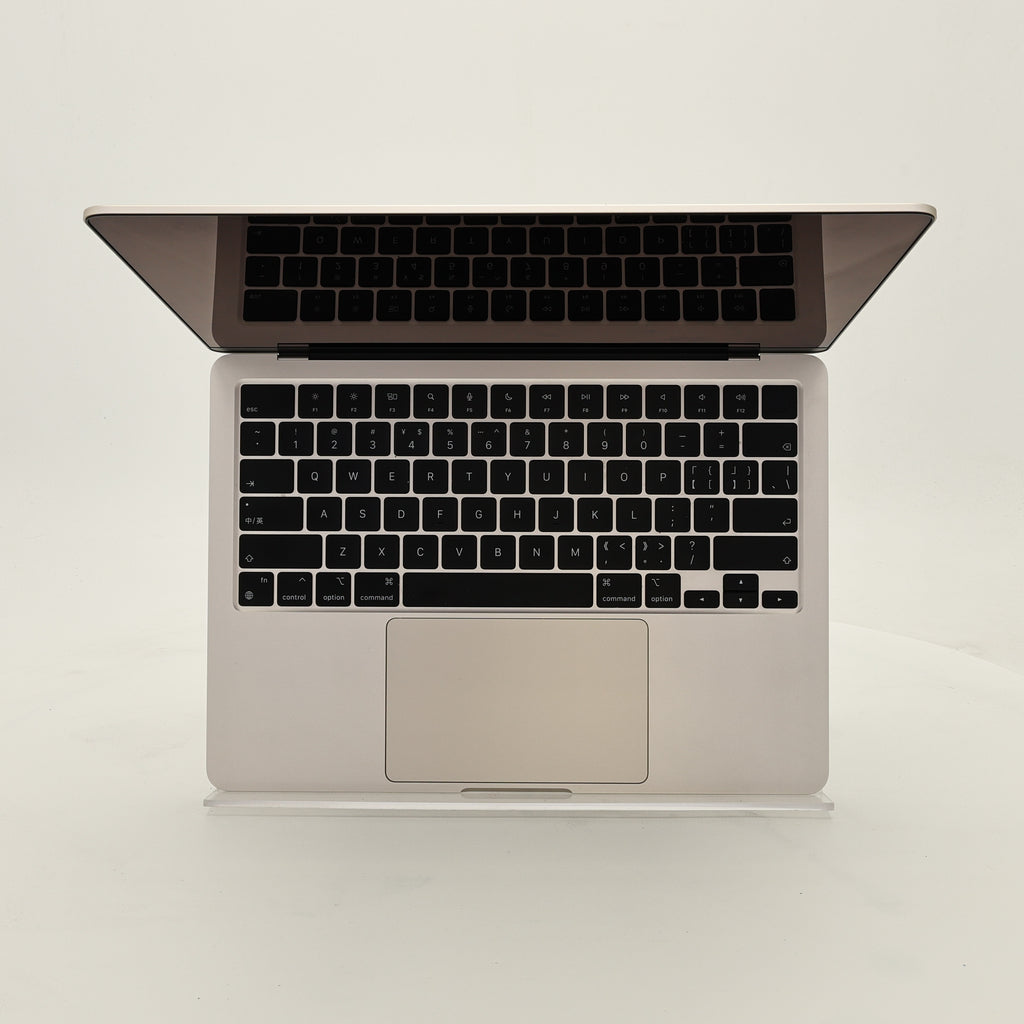 95新 Apple MacBook Air 24年 13寸 M3（8+8核） 8G RAM 256G SSD 星光色