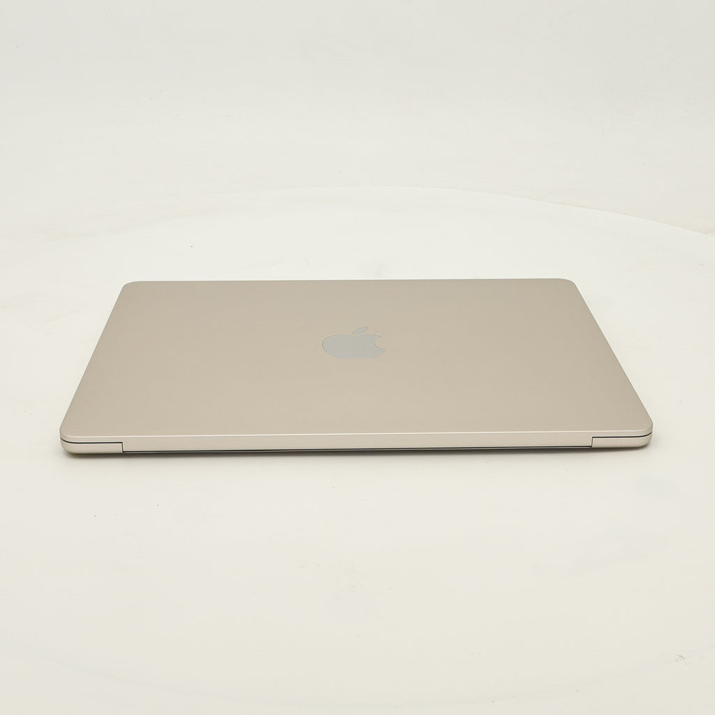 95新 Apple MacBook Air 24年 13寸 M3（8+8核） 8G RAM 256G SSD 星光色