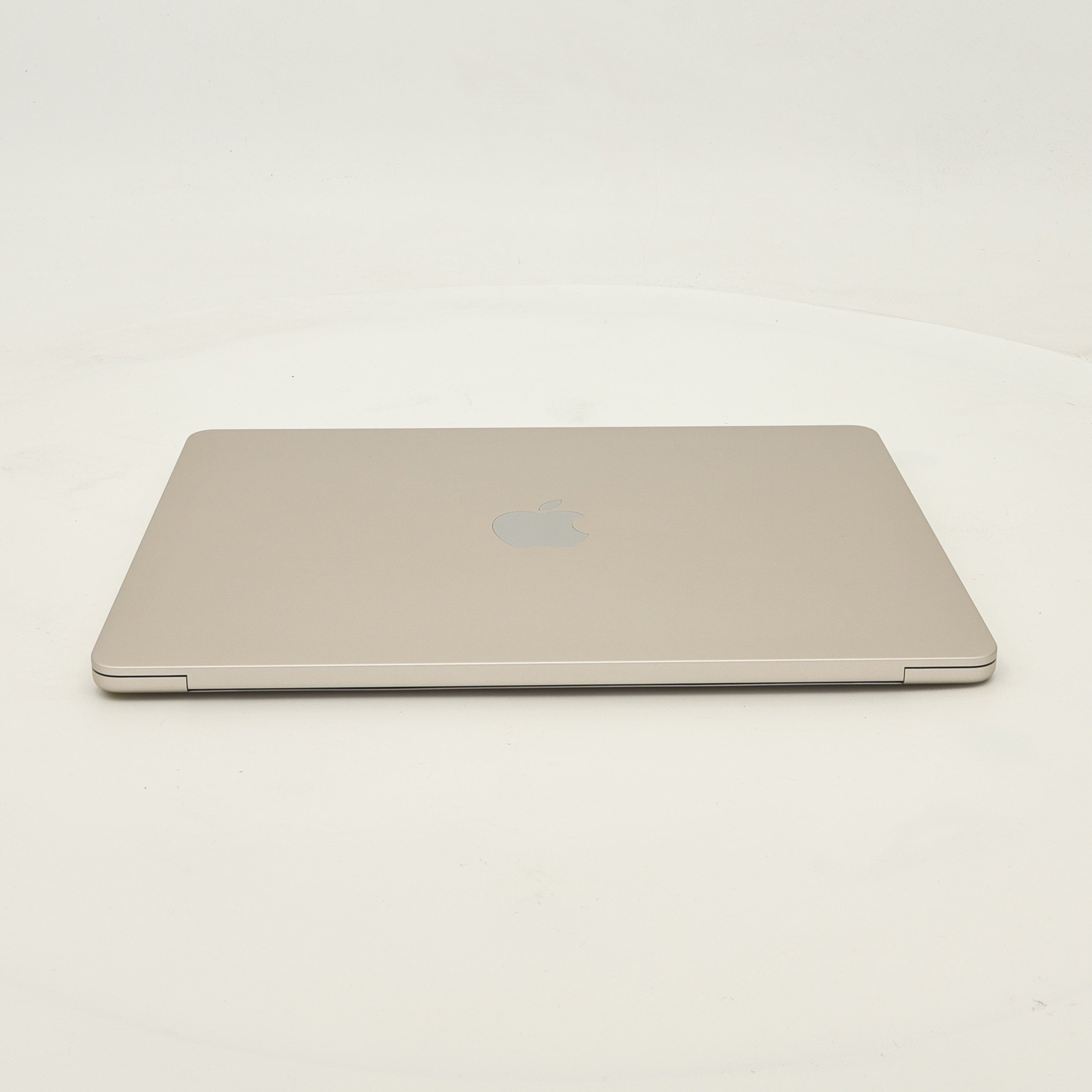 95新 Apple MacBook Air 24年 13寸 M3（8+8核） 8G RAM 256G SSD 星光色