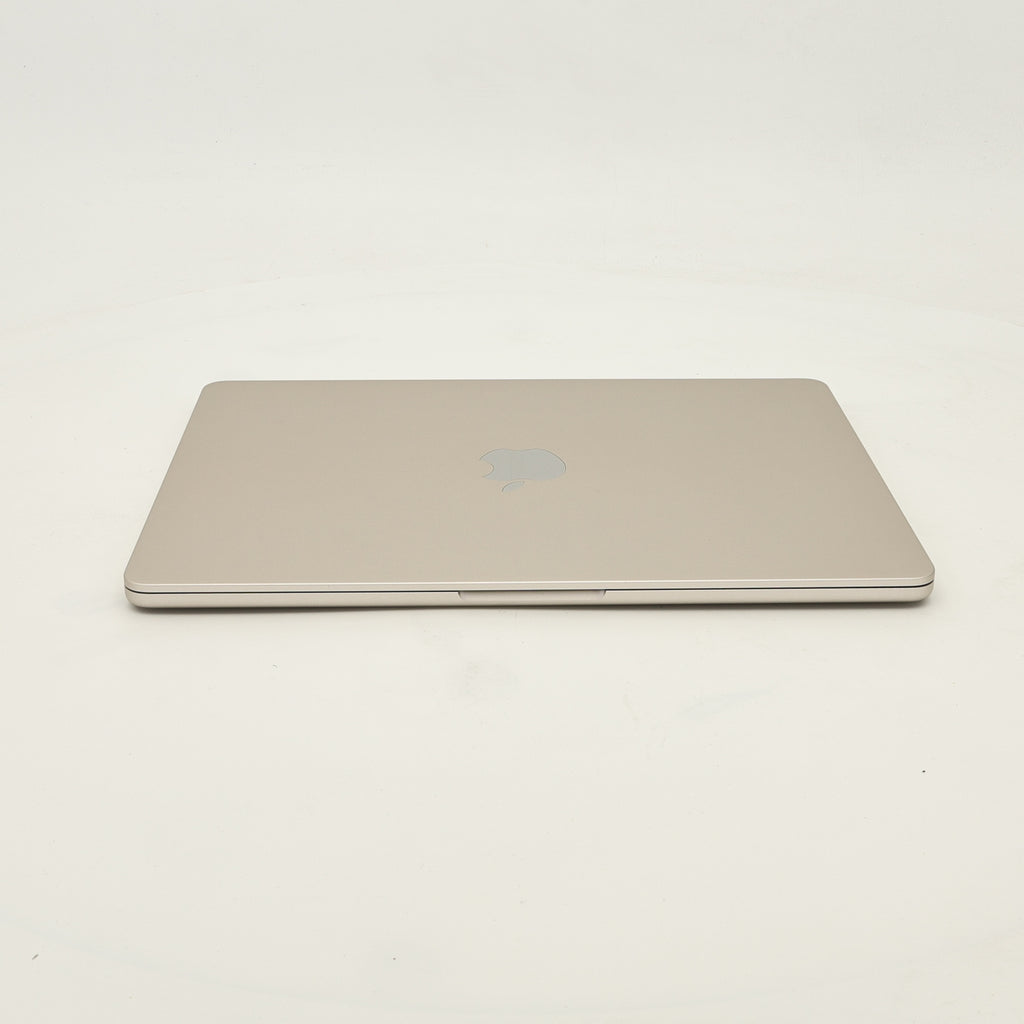 95新 Apple MacBook Air 24年 13寸 M3（8+8核） 8G RAM 256G SSD 星光色
