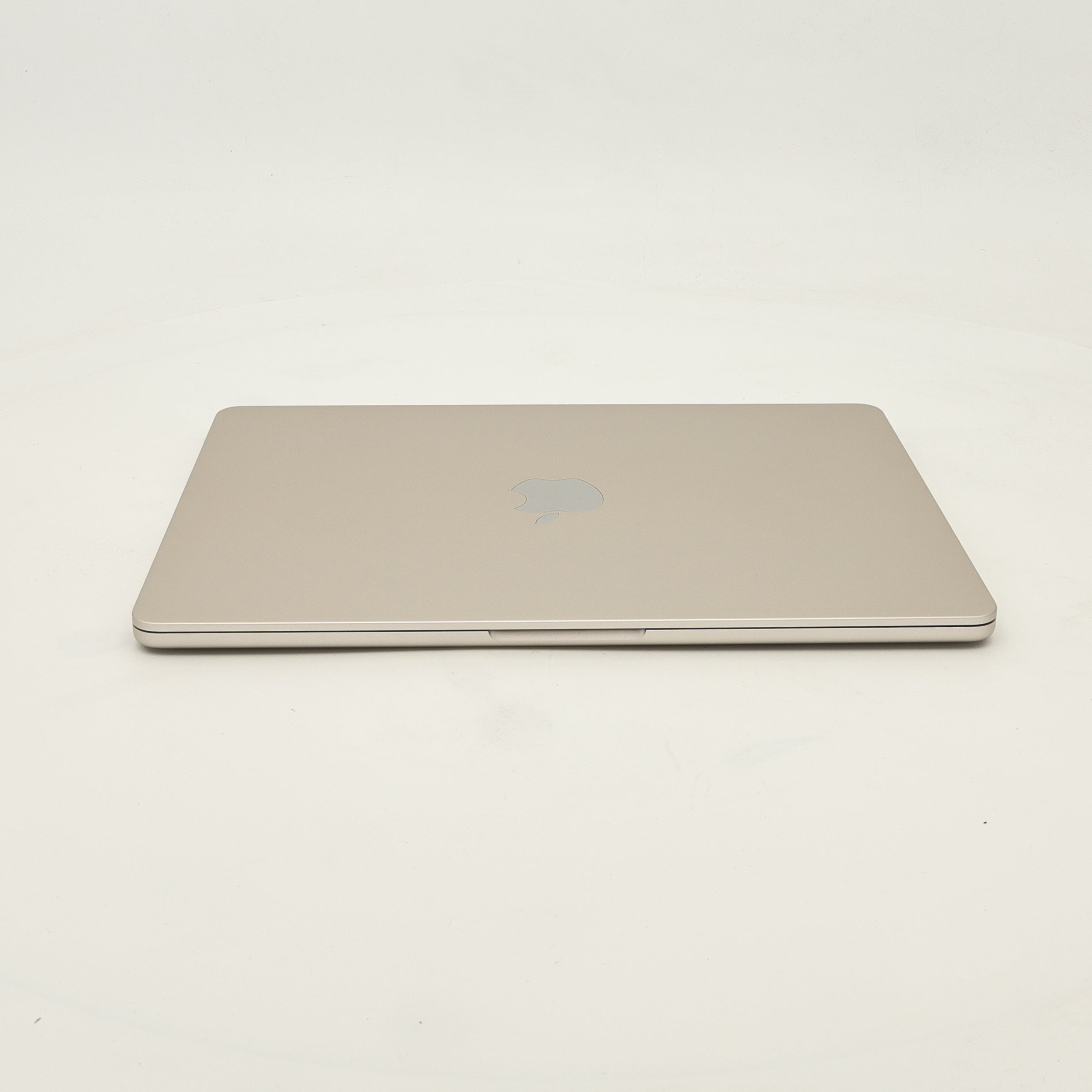 95新 Apple MacBook Air 24年 13寸 M3（8+8核） 8G RAM 256G SSD 星光色
