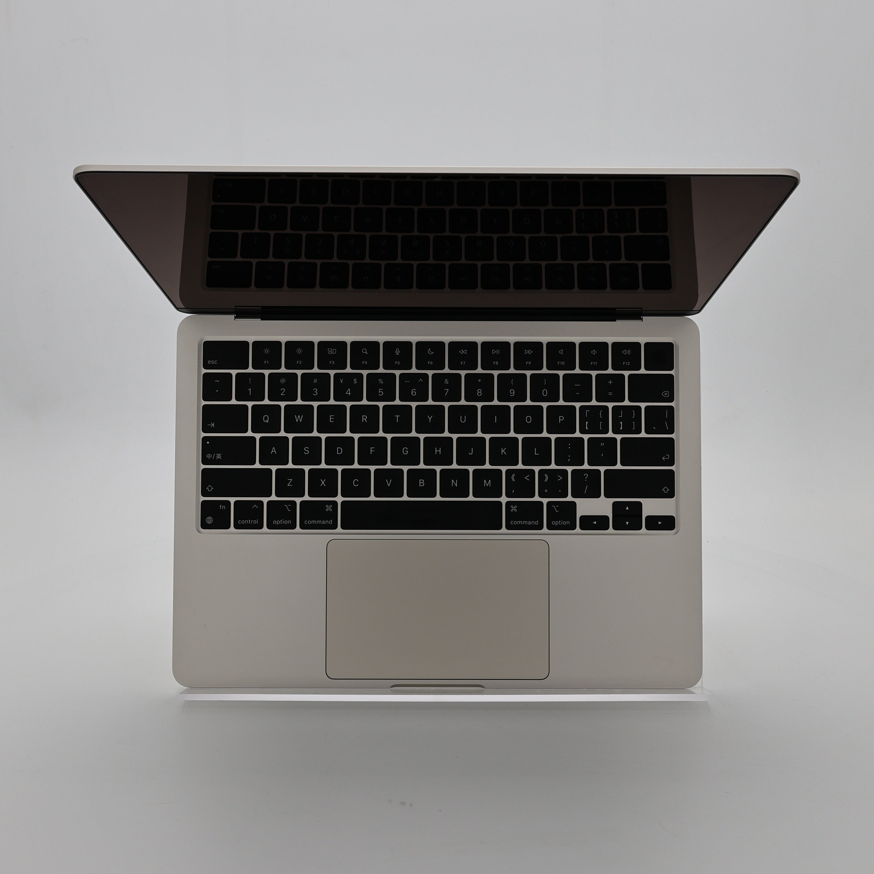 95新 Apple MacBook Air 24年 13寸 M3（8+8核） 8G RAM 256G SSD 星光色