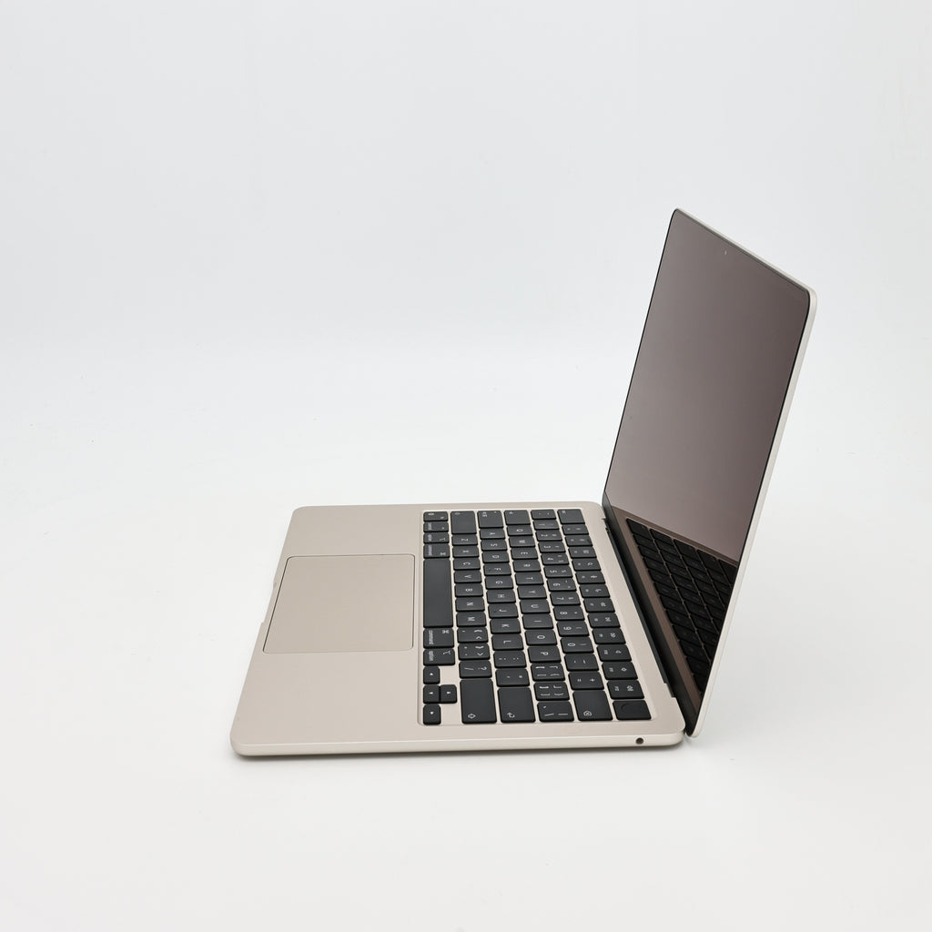 99新 Apple MacBook Air 22年 13寸 M2（8+8核） 16G RAM 256G SSD 星光色