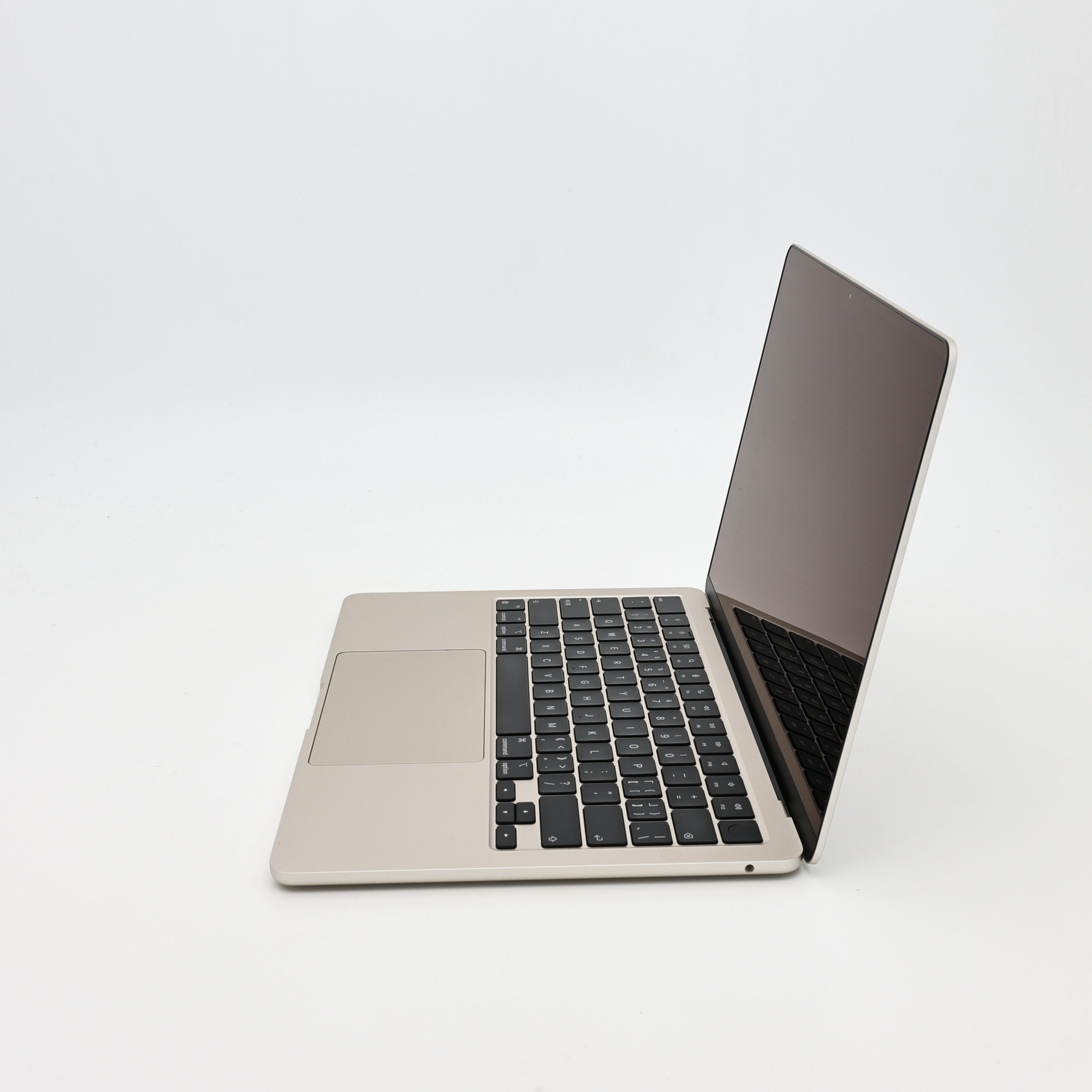 99新 Apple MacBook Air 22年 13寸 M2（8+8核） 16G RAM 256G SSD 星光色