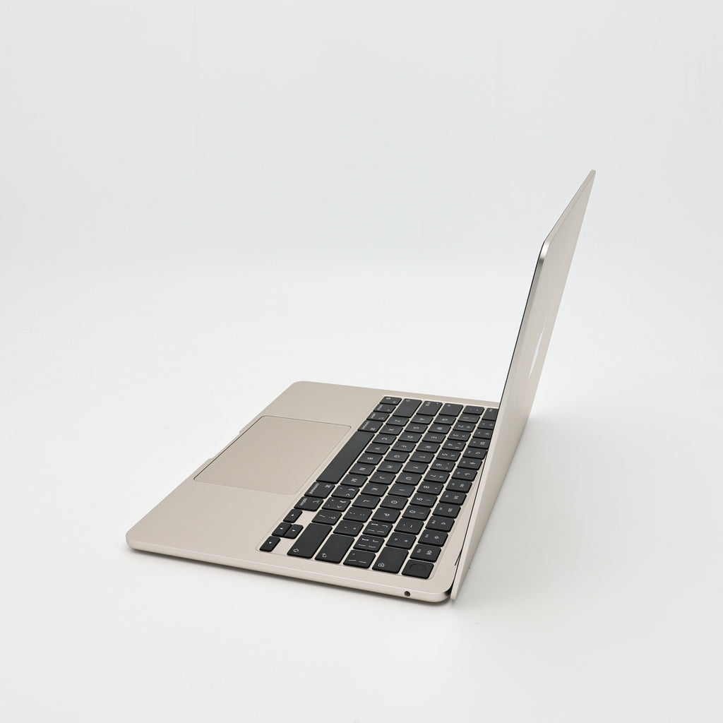 99新 Apple MacBook Air 22年 13寸 M2（8+8核） 16G RAM 256G SSD 星光色