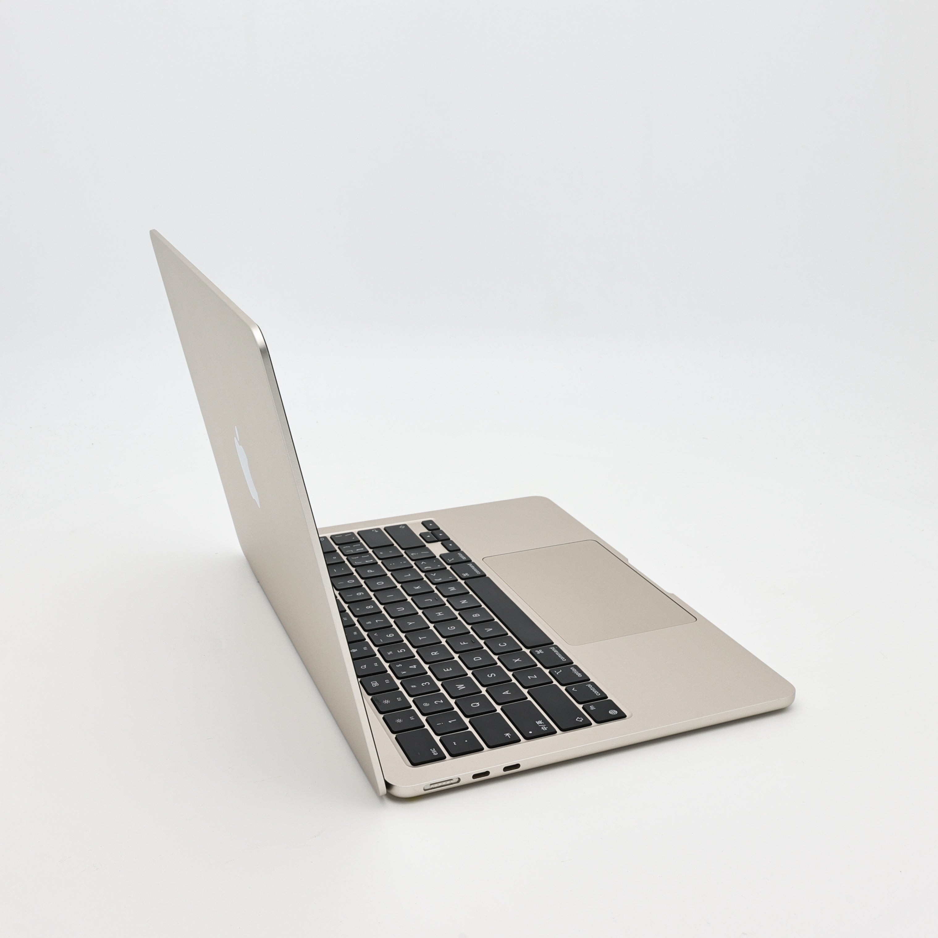 99新 Apple MacBook Air 22年 13寸 M2（8+8核） 16G RAM 256G SSD 星光色