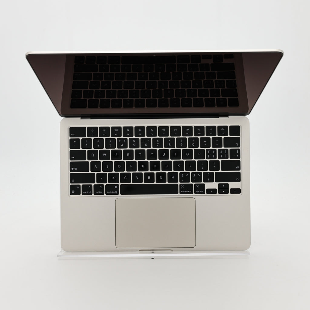 99新 Apple MacBook Air 22年 13寸 M2（8+8核） 16G RAM 256G SSD 星光色