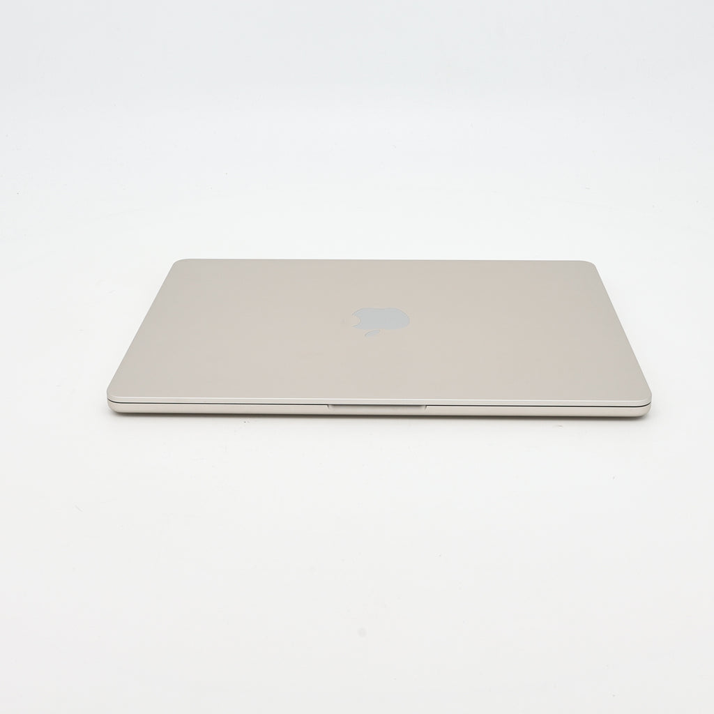 99新 Apple MacBook Air 22年 13寸 M2（8+8核） 16G RAM 256G SSD 星光色