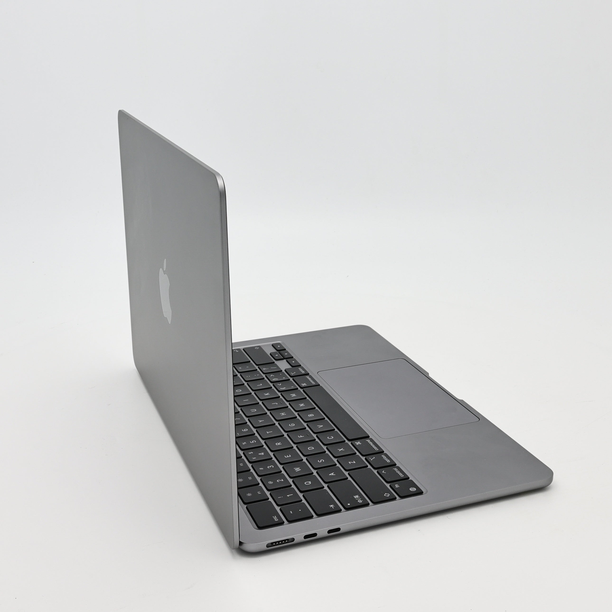 95新 Apple MacBook Air 24年 13寸 M3（8+8核） 8G RAM 256G SSD 深空灰色