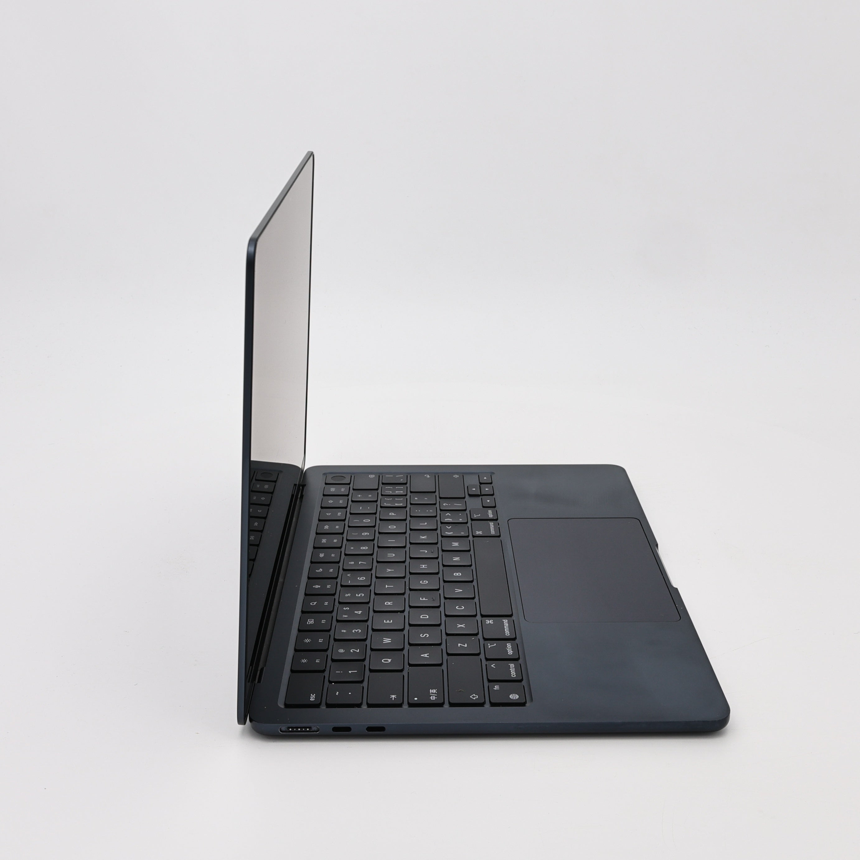 95新 Apple MacBook Air 24年 13寸 M3（8+8核） 8G RAM 256G SSD 午夜色