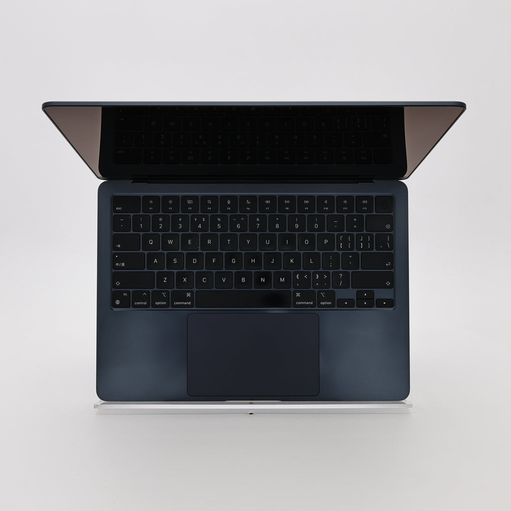 95新 Apple MacBook Air 24年 13寸 M3（8+8核） 8G RAM 256G SSD 午夜色